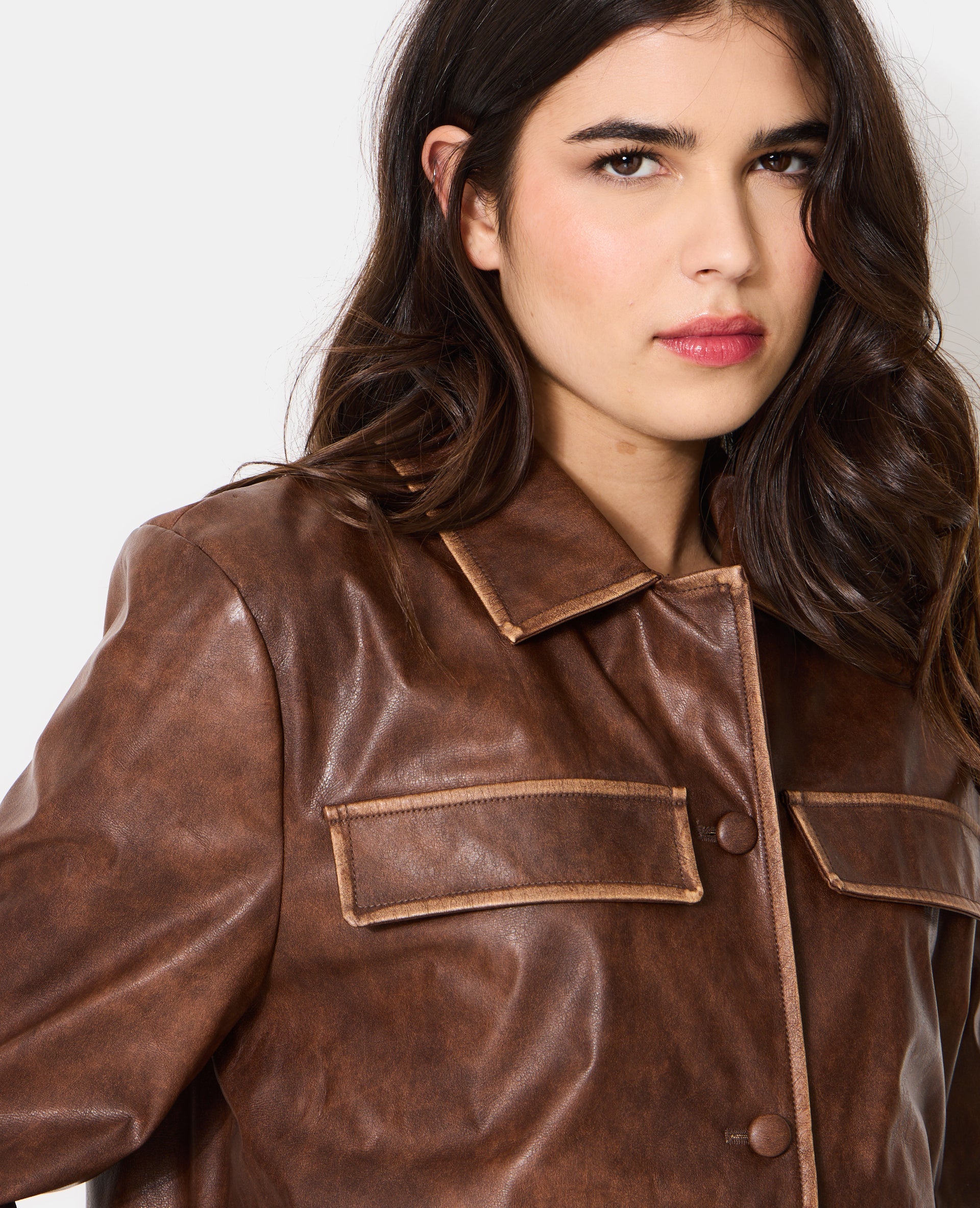 Veste droite en simili