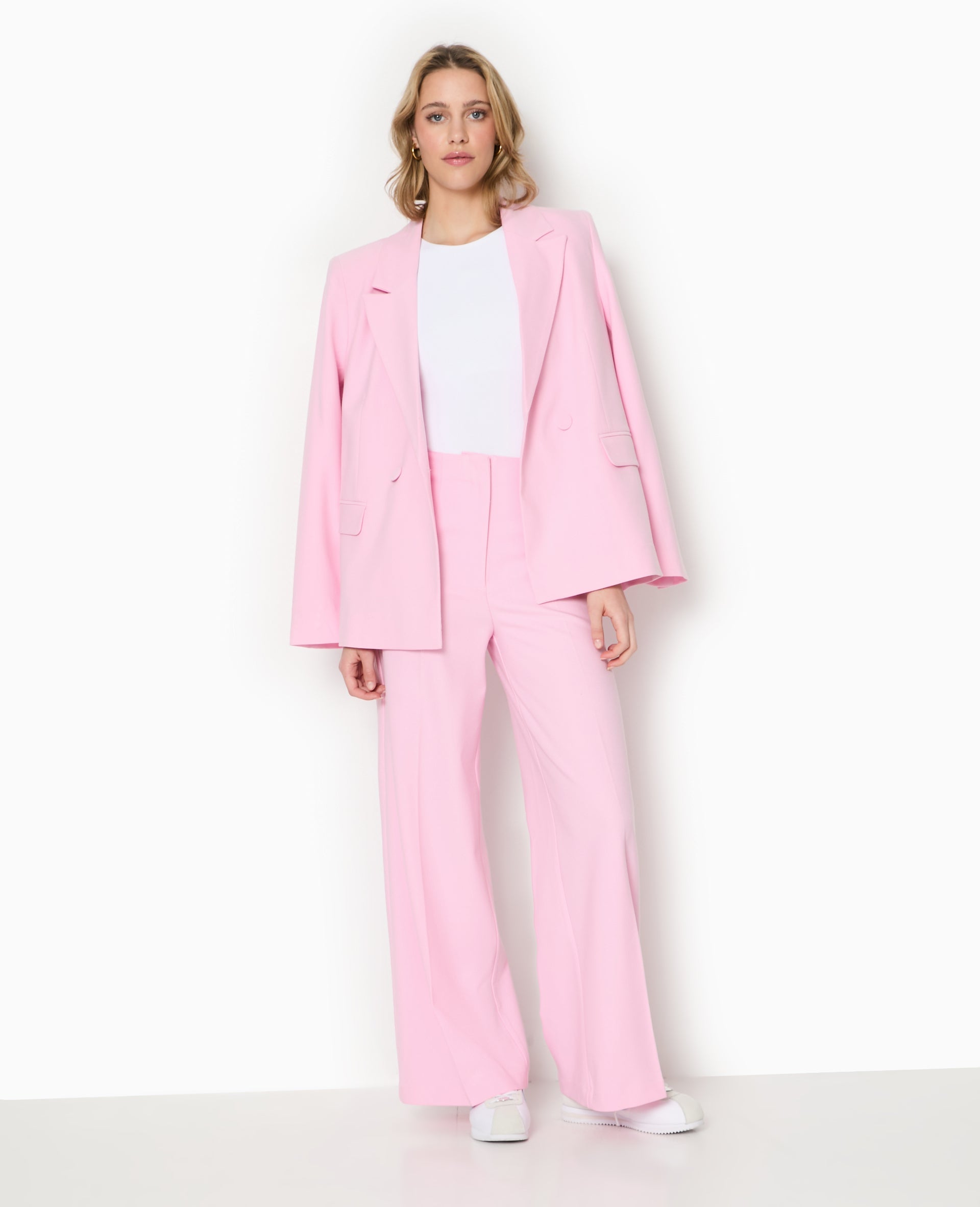 Veste tailleur avec double boutonnage