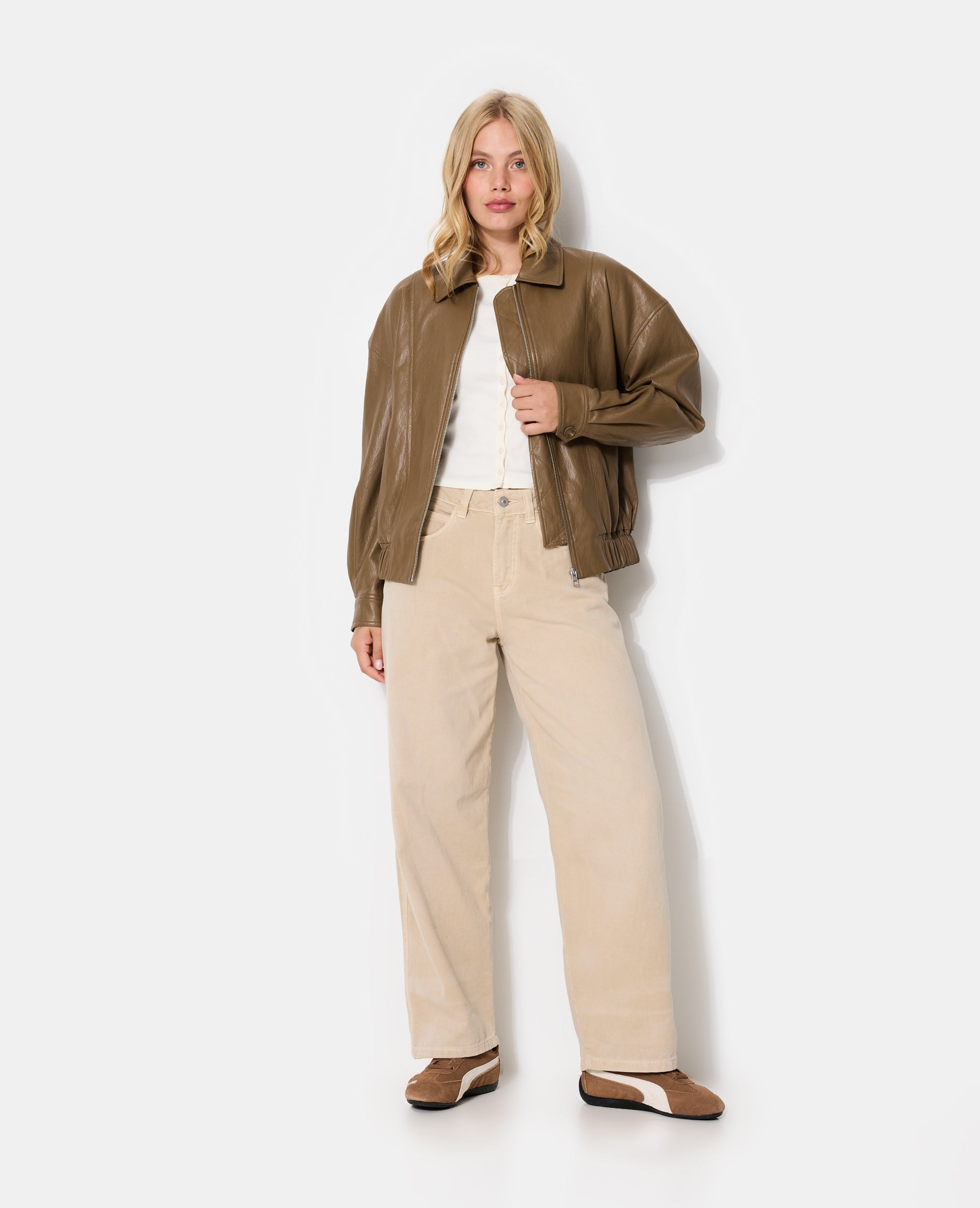 Blouson en simili avec col