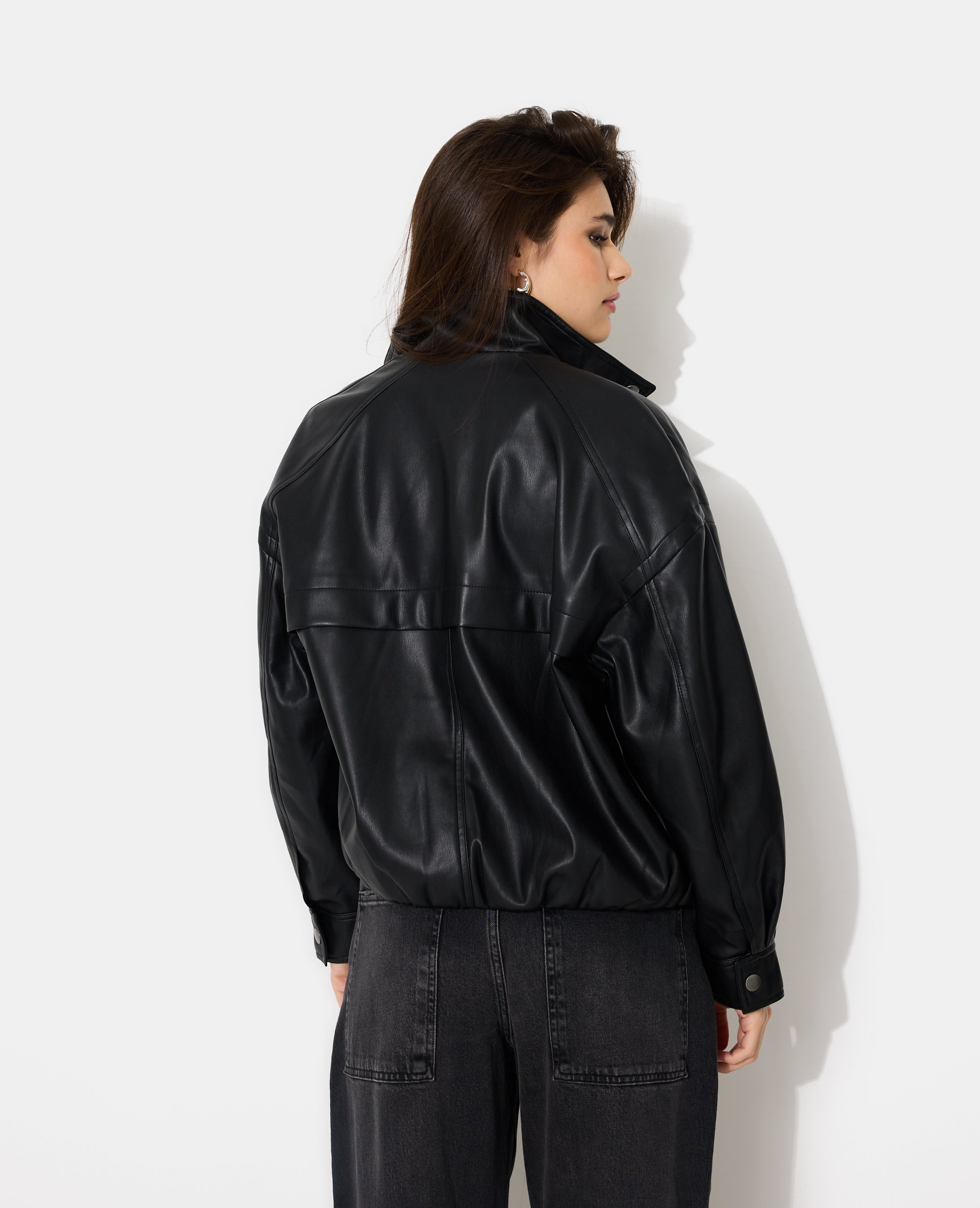 Blouson boule en simili avec col montant
