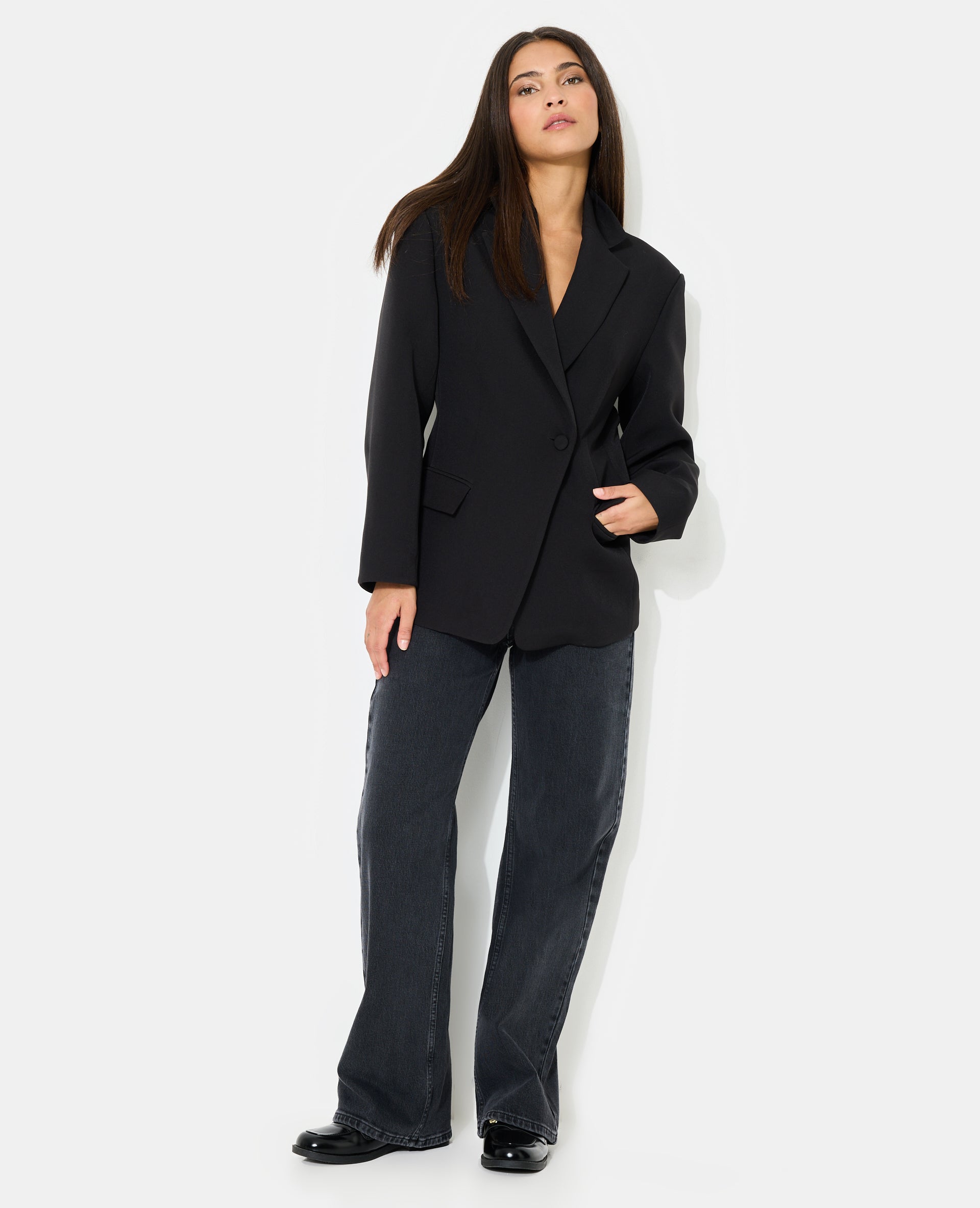 Veste blazer cintrée avec épaulettes