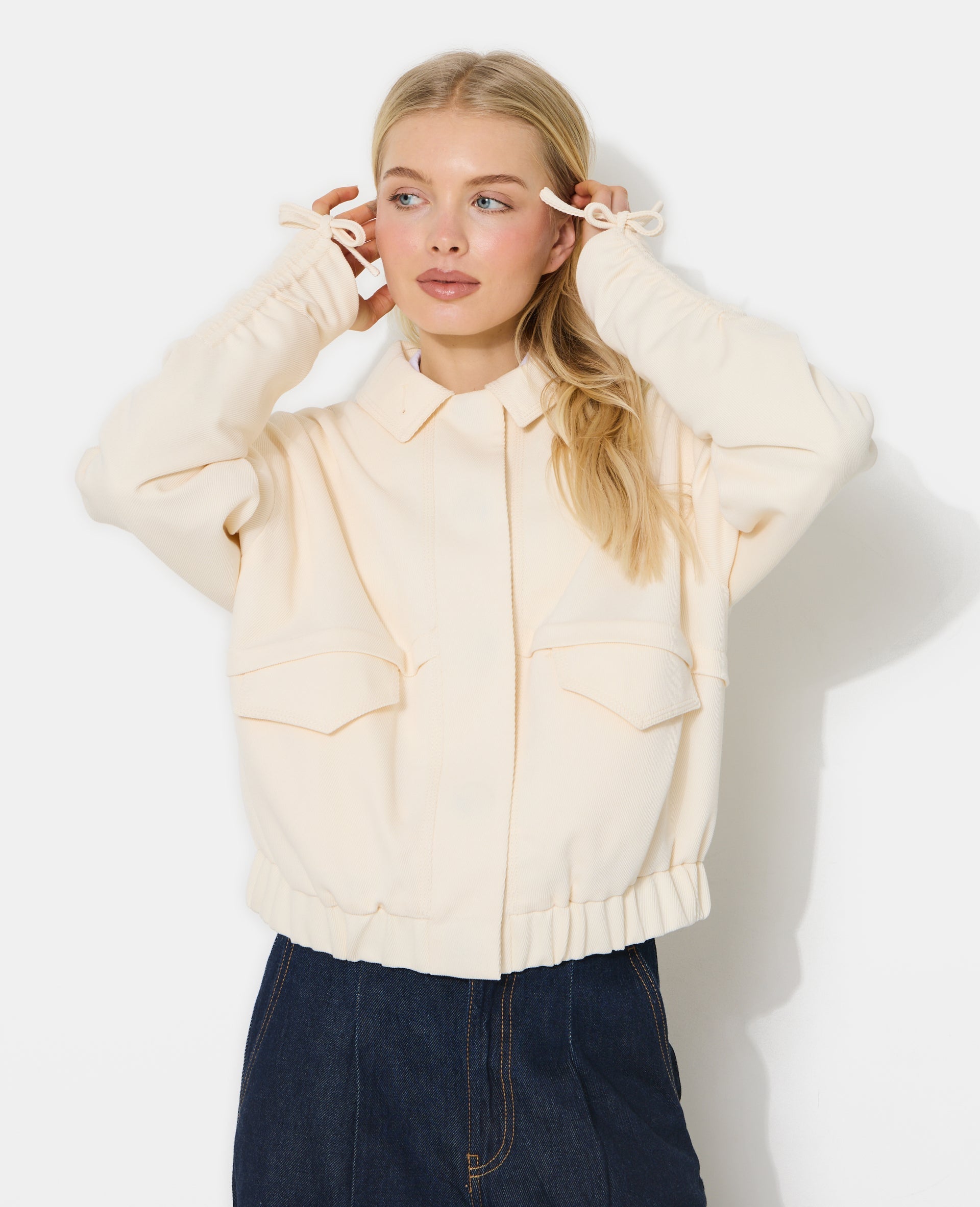 Veste légère en tissu texturé