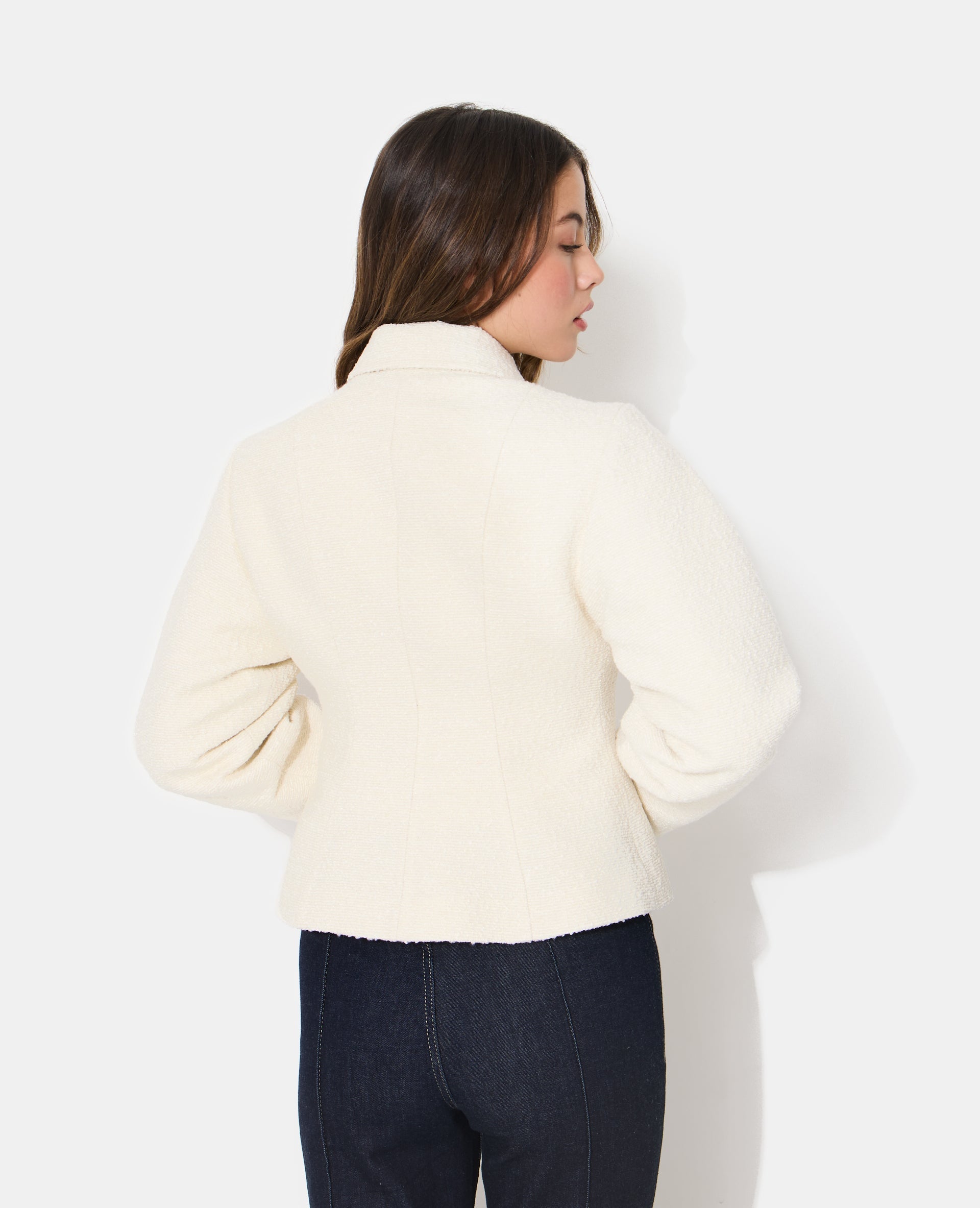 Veste cintrée en tweed avec boutons bijoux