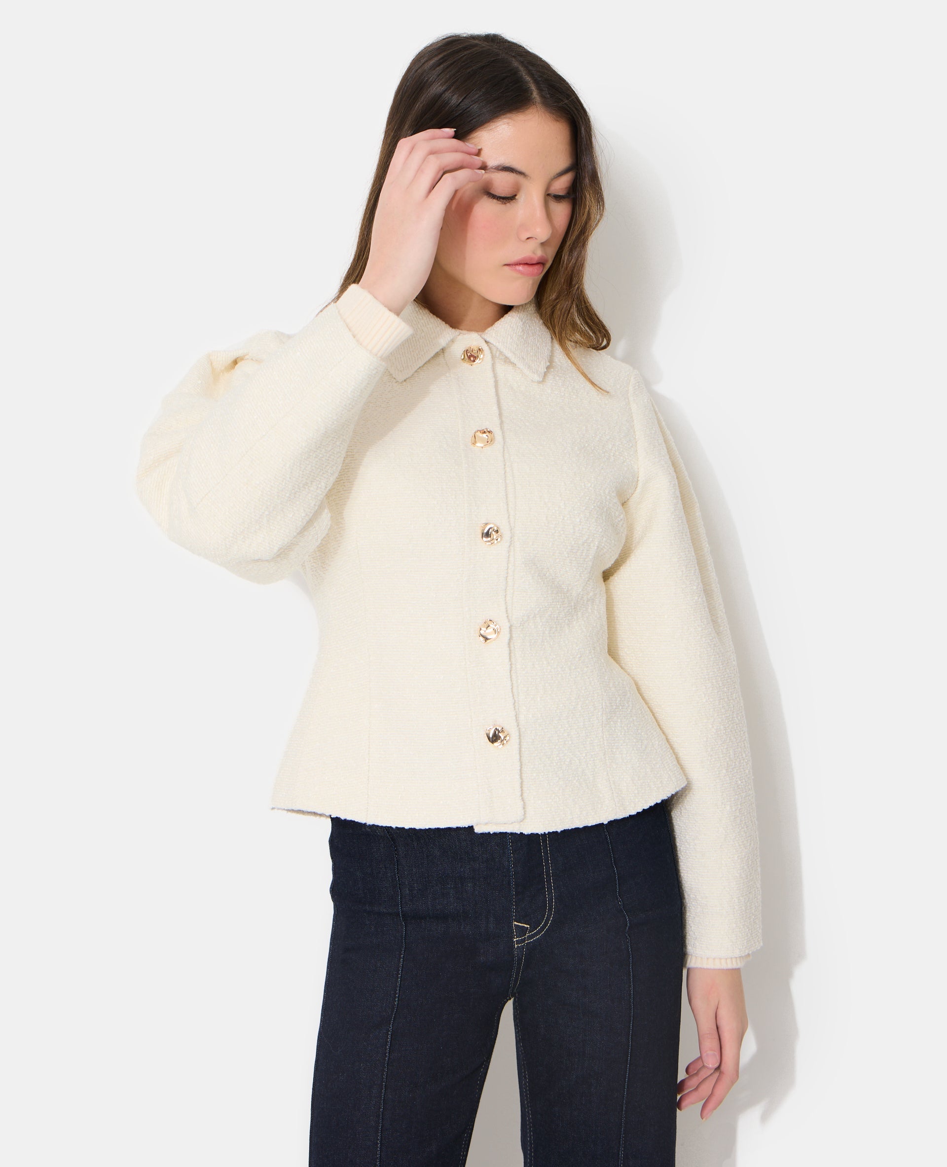 Veste cintrée en tweed avec boutons bijoux