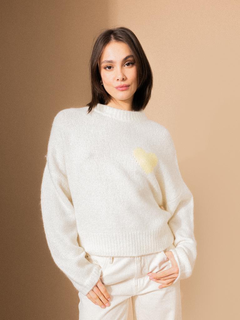 Pull contenant mohair et laine avec cœur