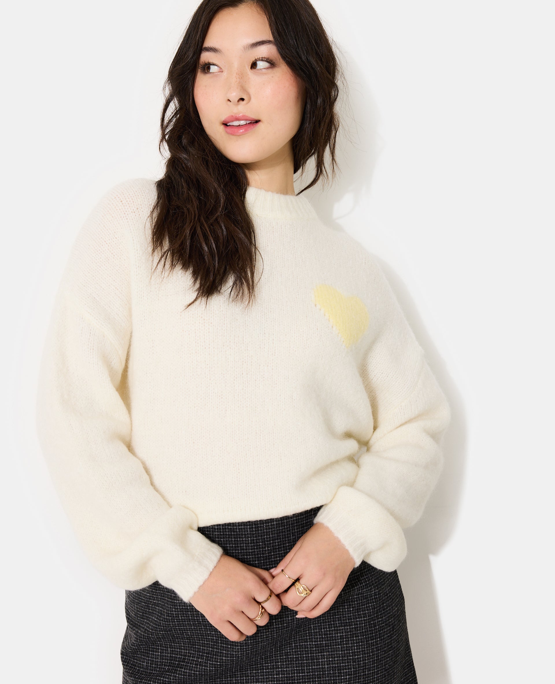 Pull contenant mohair et laine avec cœur
