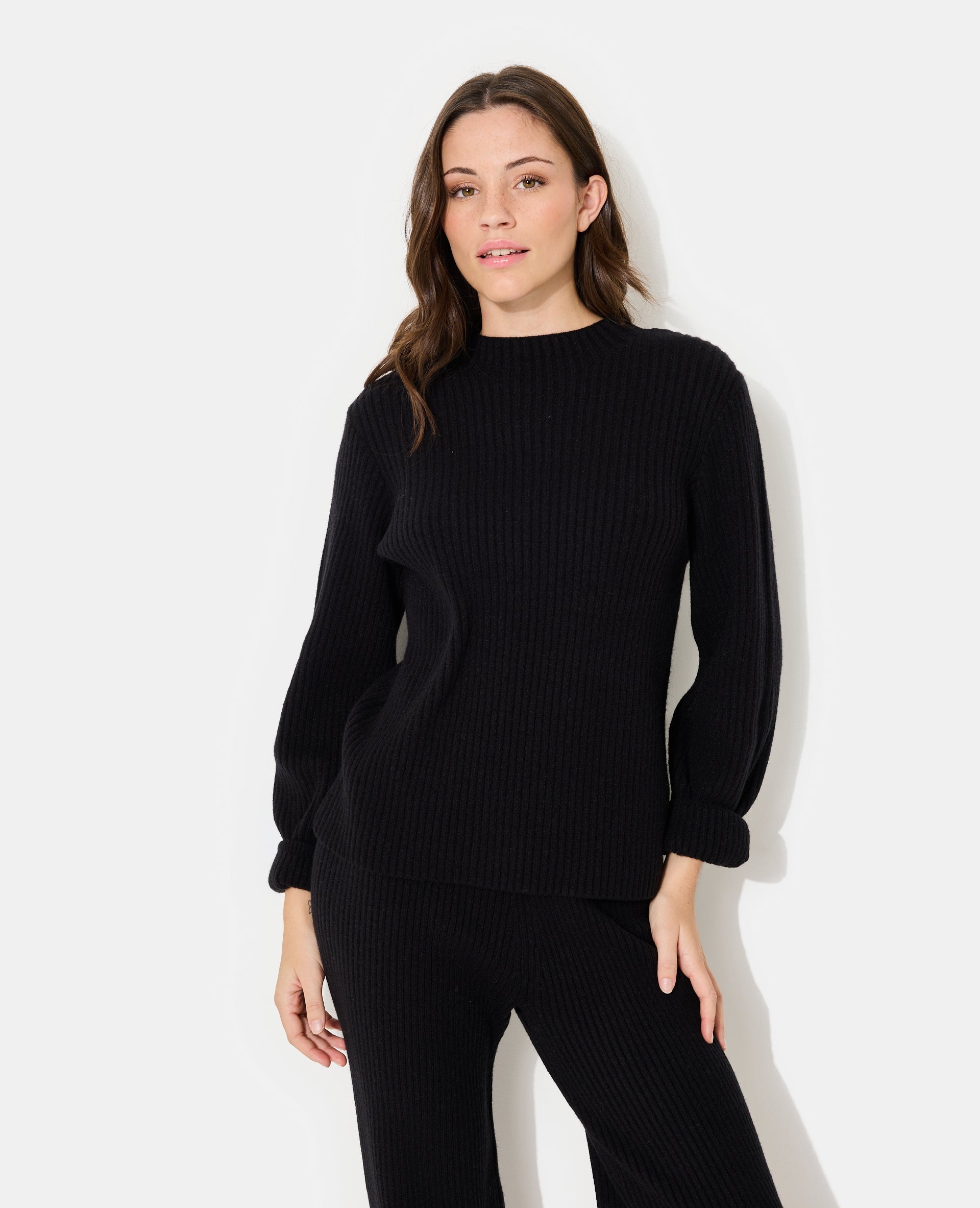 Pull en maille côtelée avec inscription dos