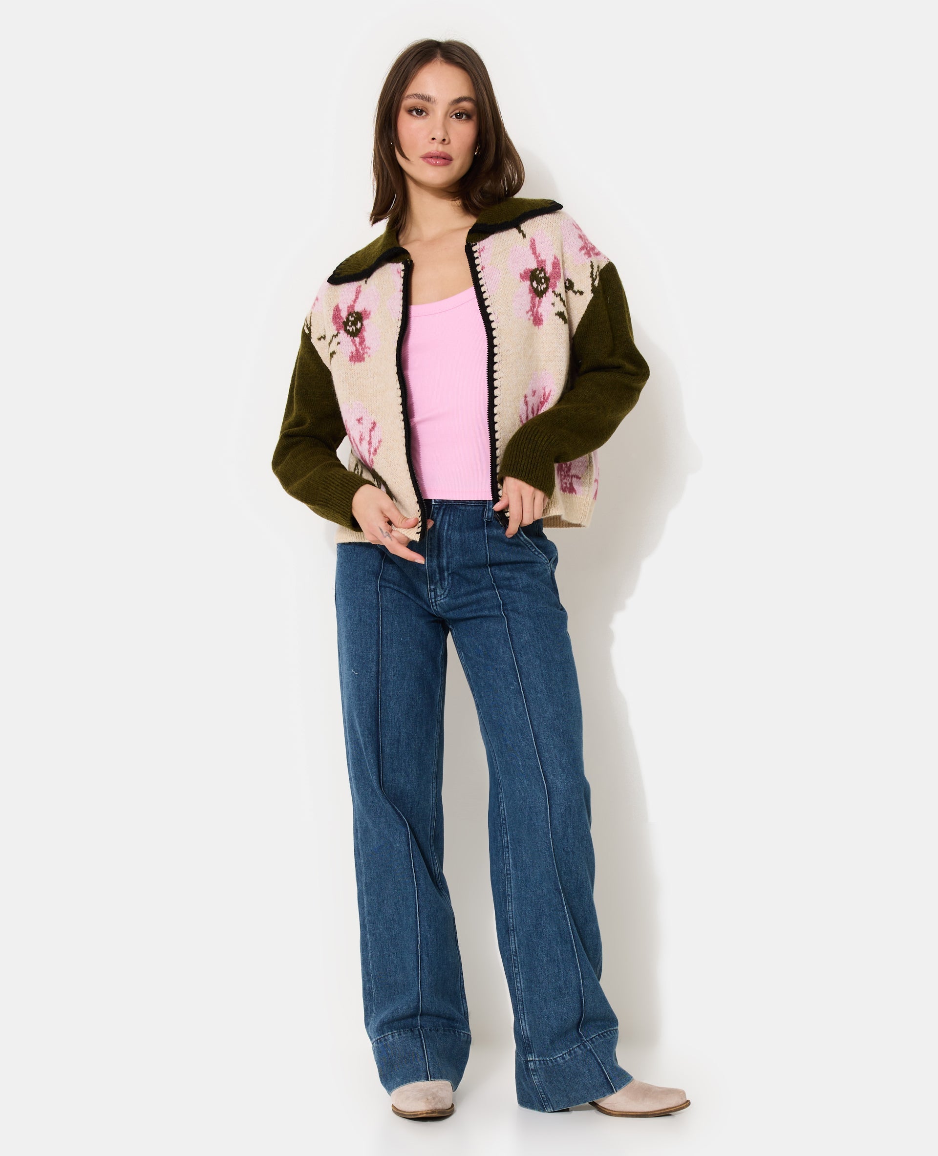 Gilet zippé motif fleurs