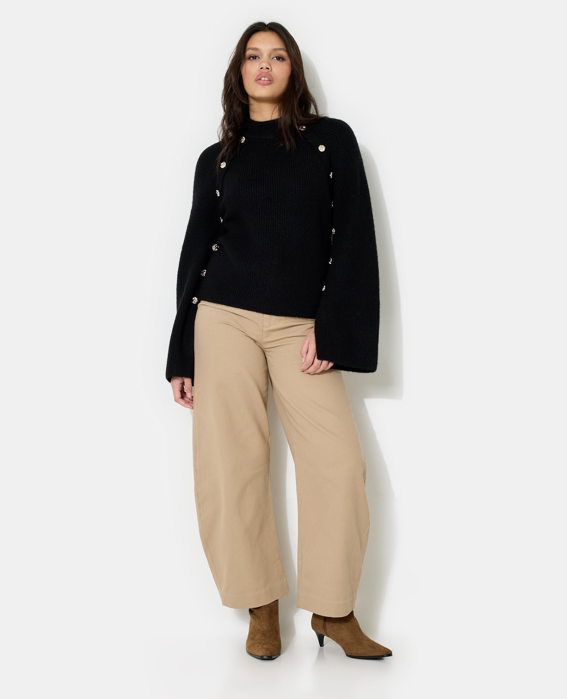 Pull avec boutons fantaisie