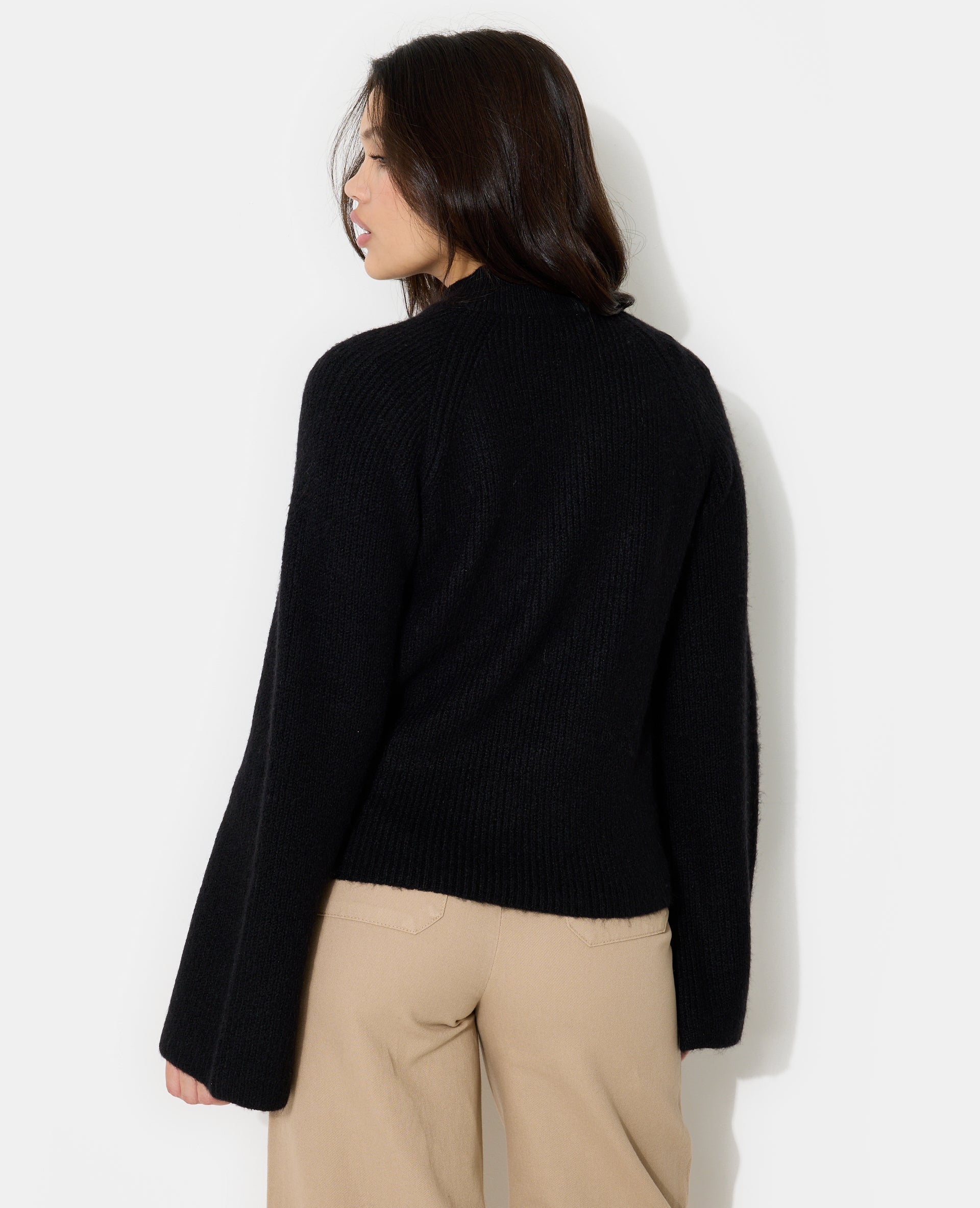 Pull avec boutons fantaisie