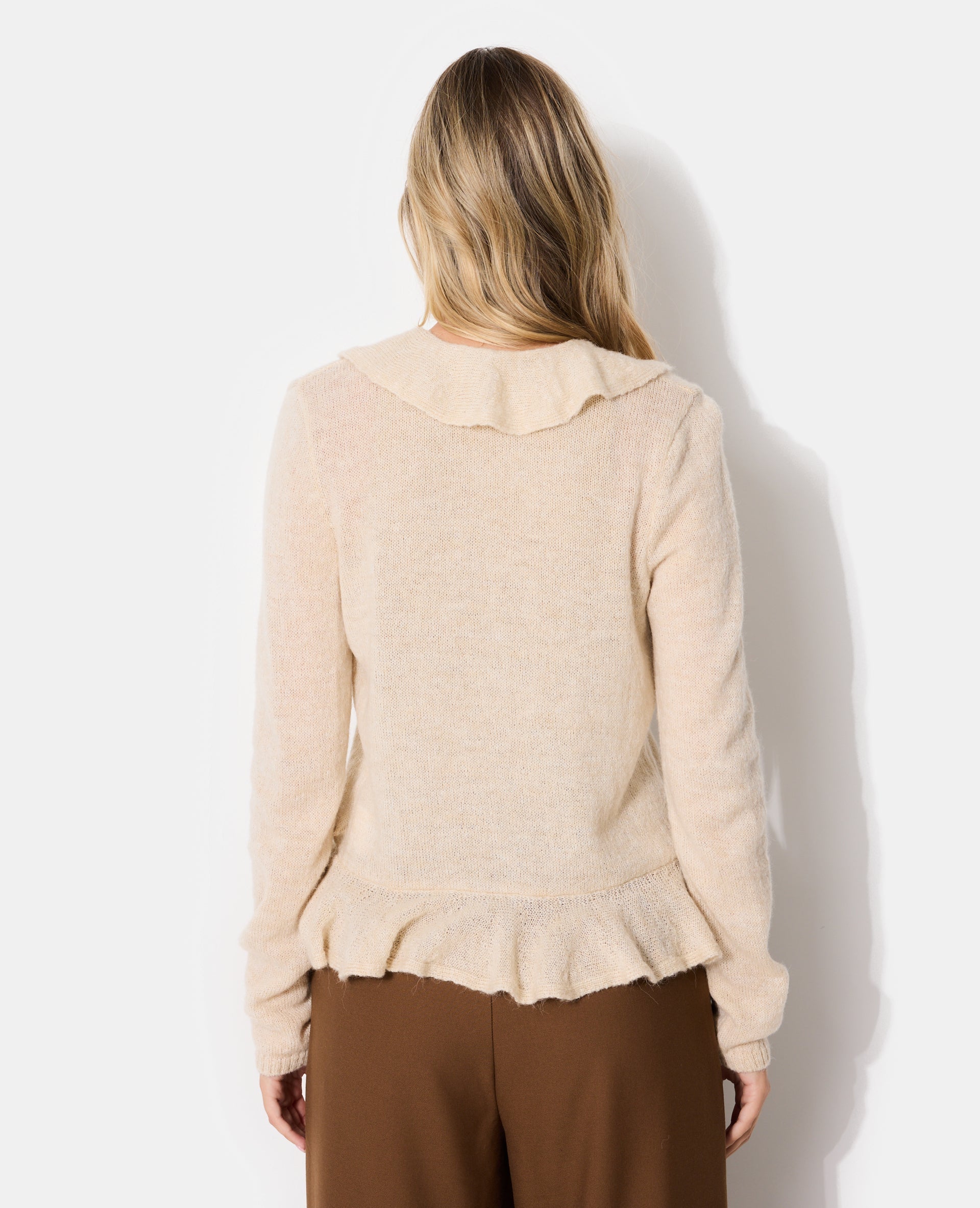 Gilet avec volants et nouette
