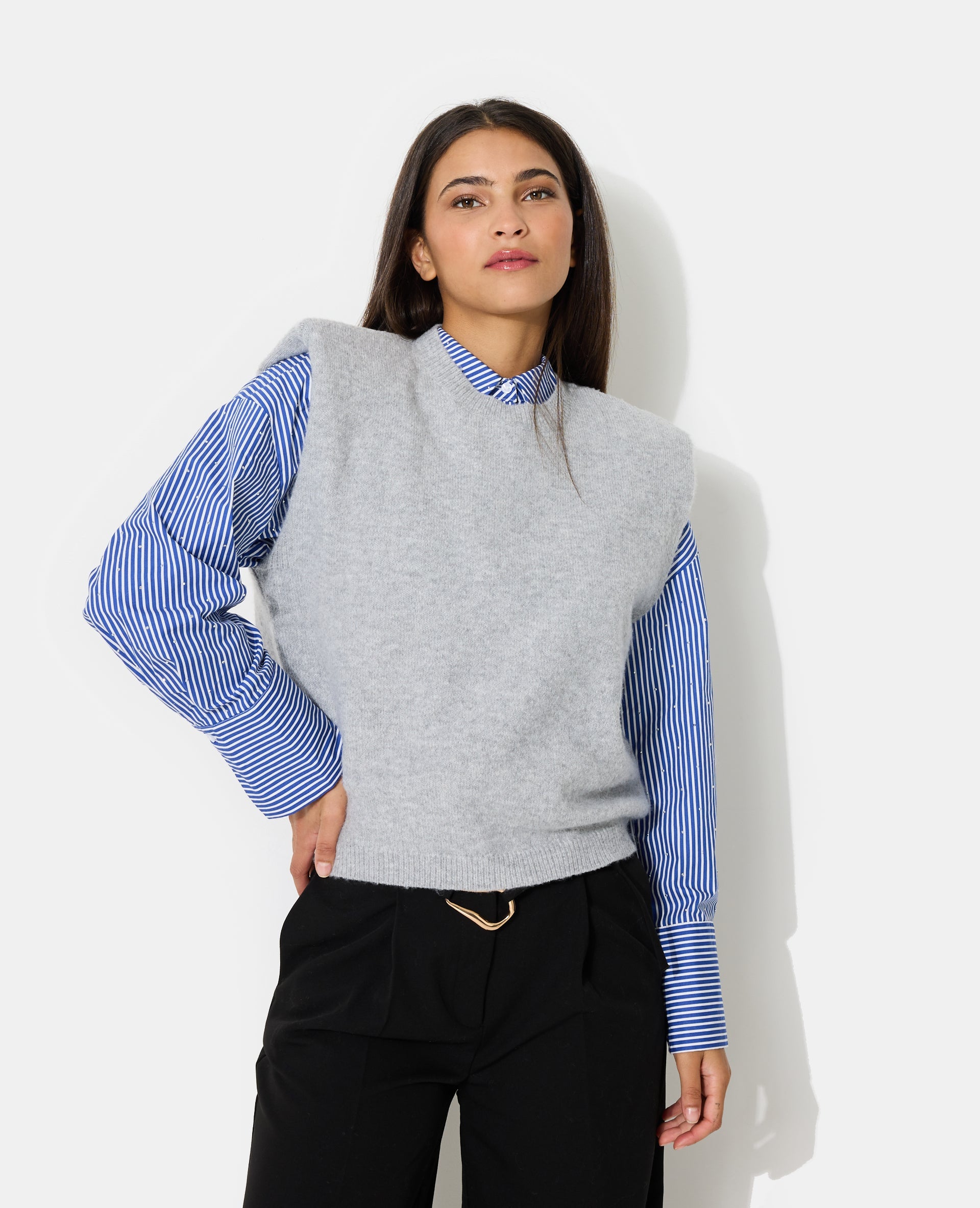 Pull sans manches avec épaulettes