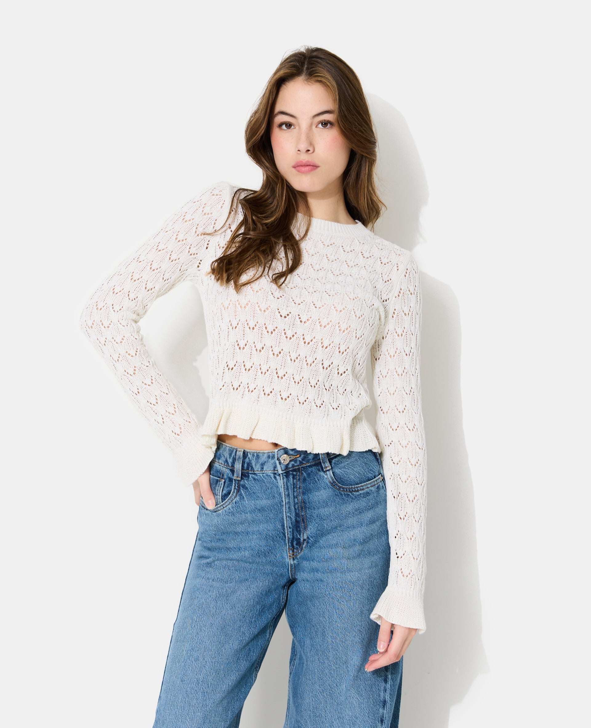 Pull en maille ajourée avec petits volants