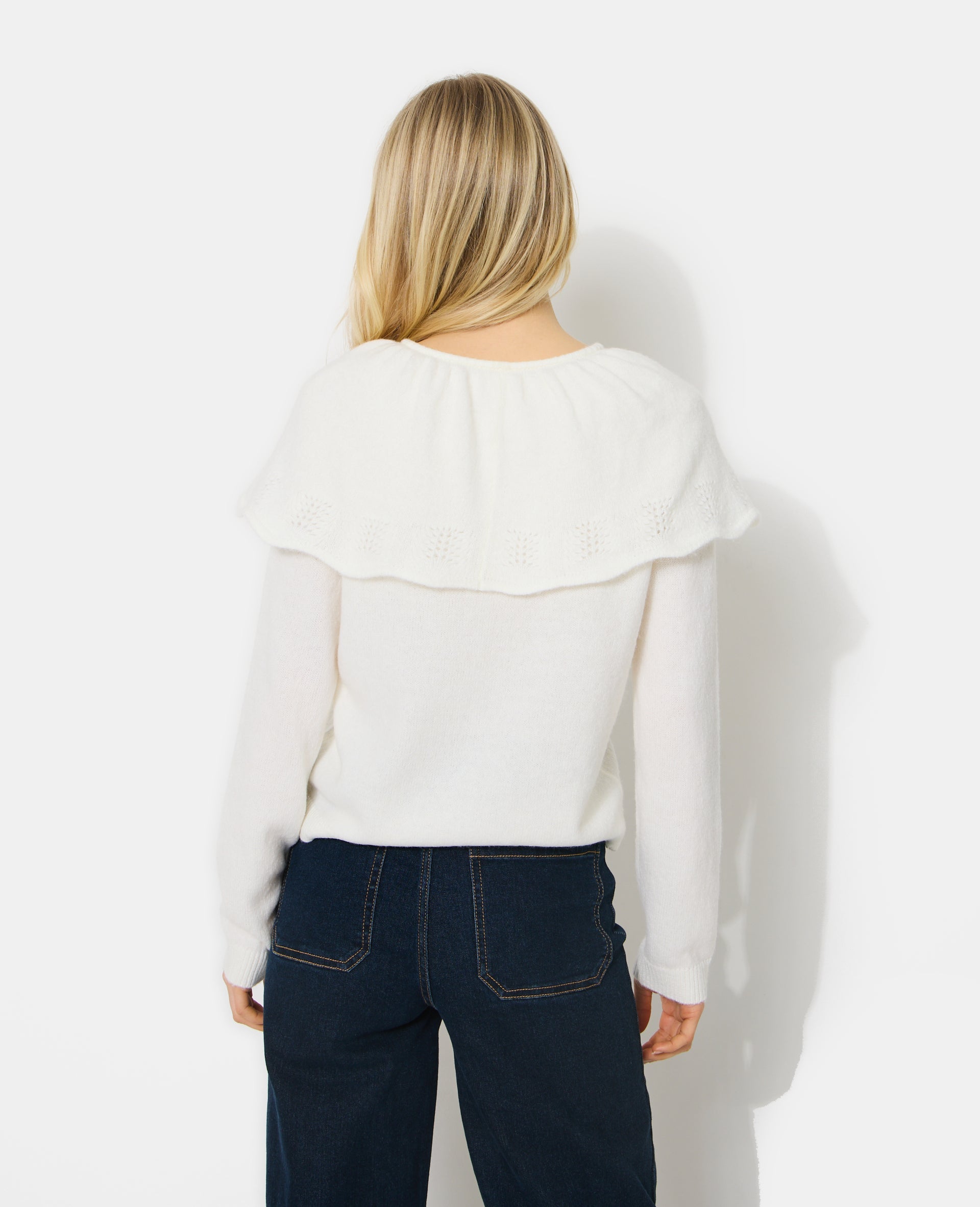 Gilet avec cape en maille ajourée