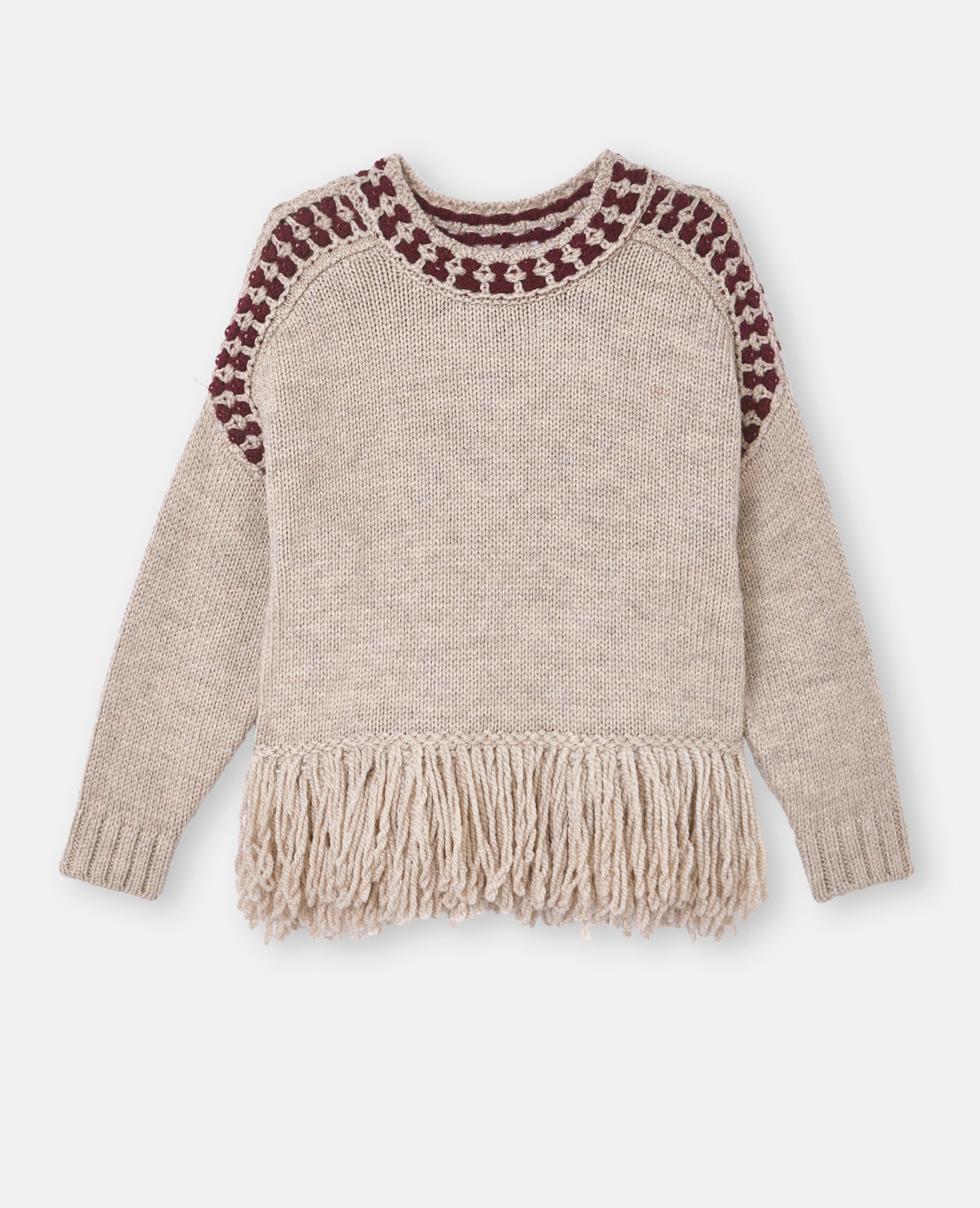 Pull avec franges et détails contrastés