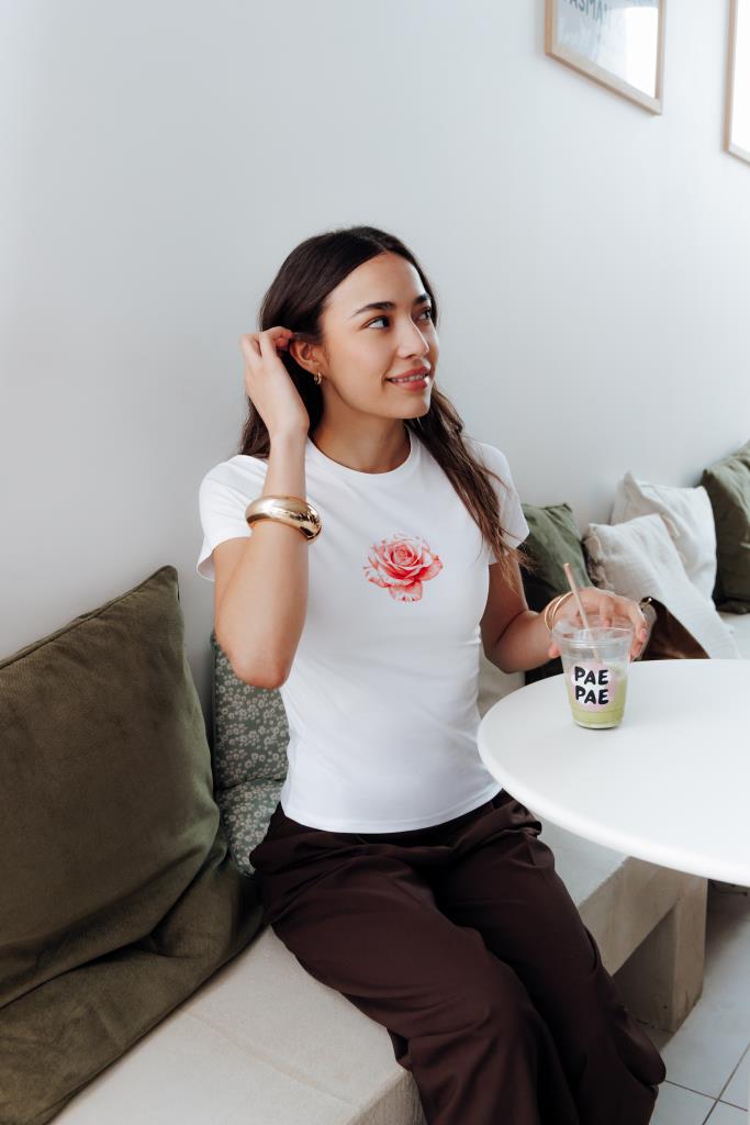 T-shirt ajusté avec rose