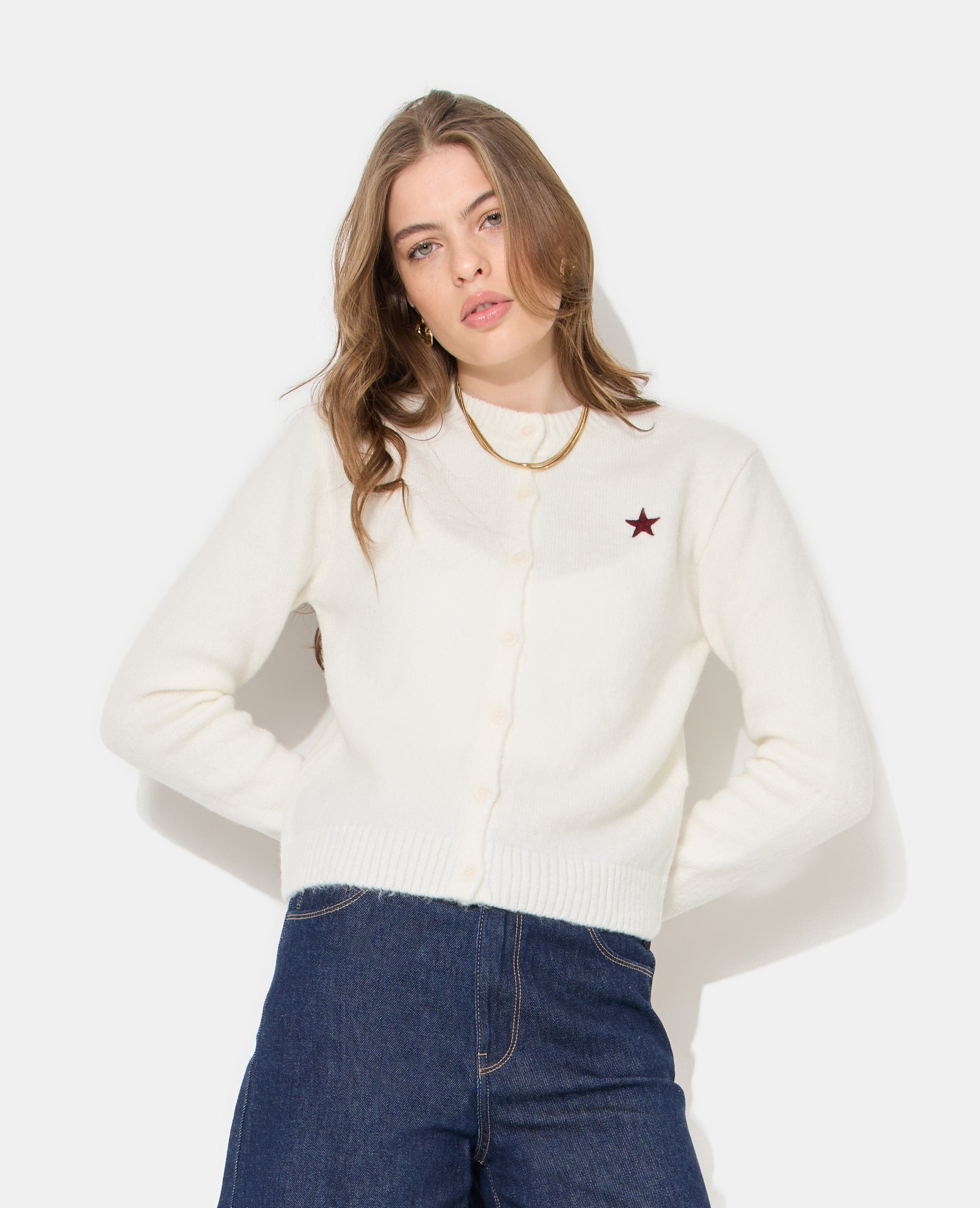 Gilet col rond avec étoile brodée