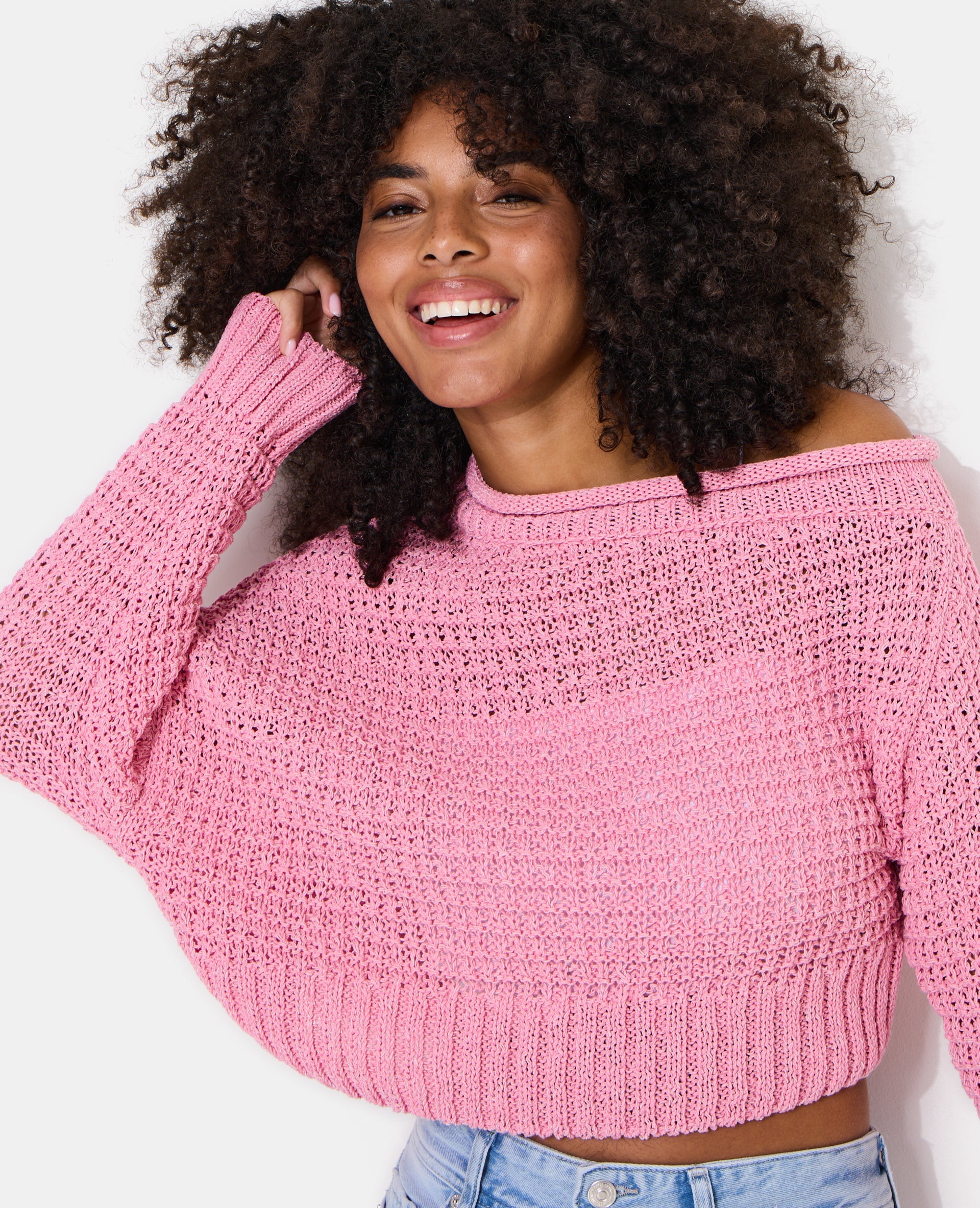 Pull asymétrique en maille ajourée