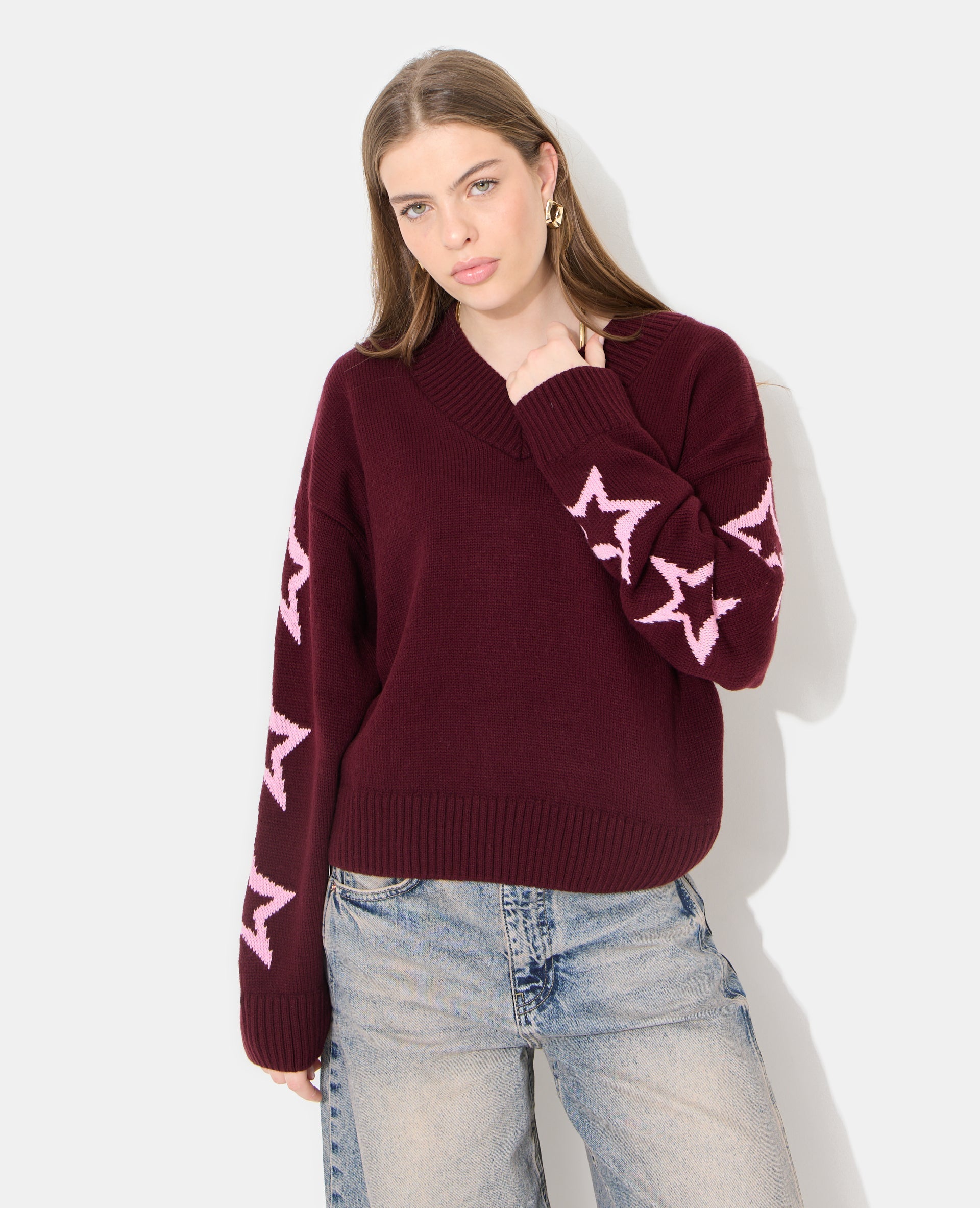 Pull col V avec étoiles