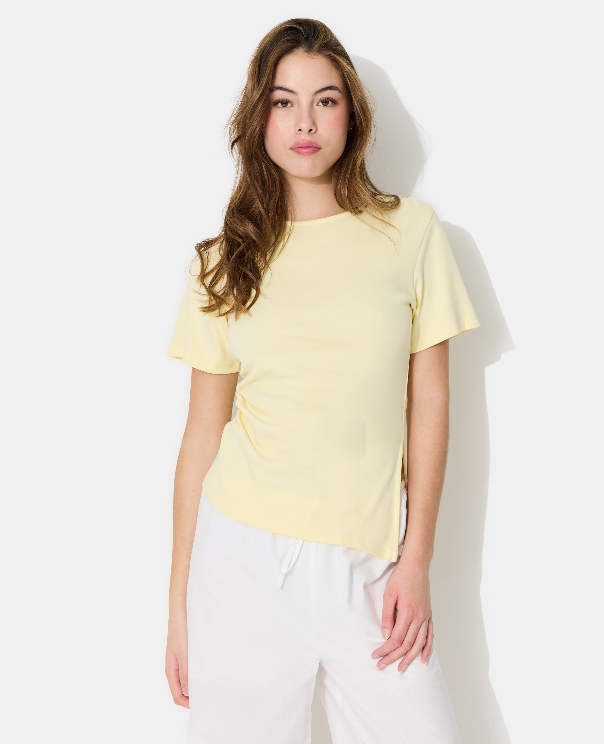 T-shirt asymétrique avec fronces