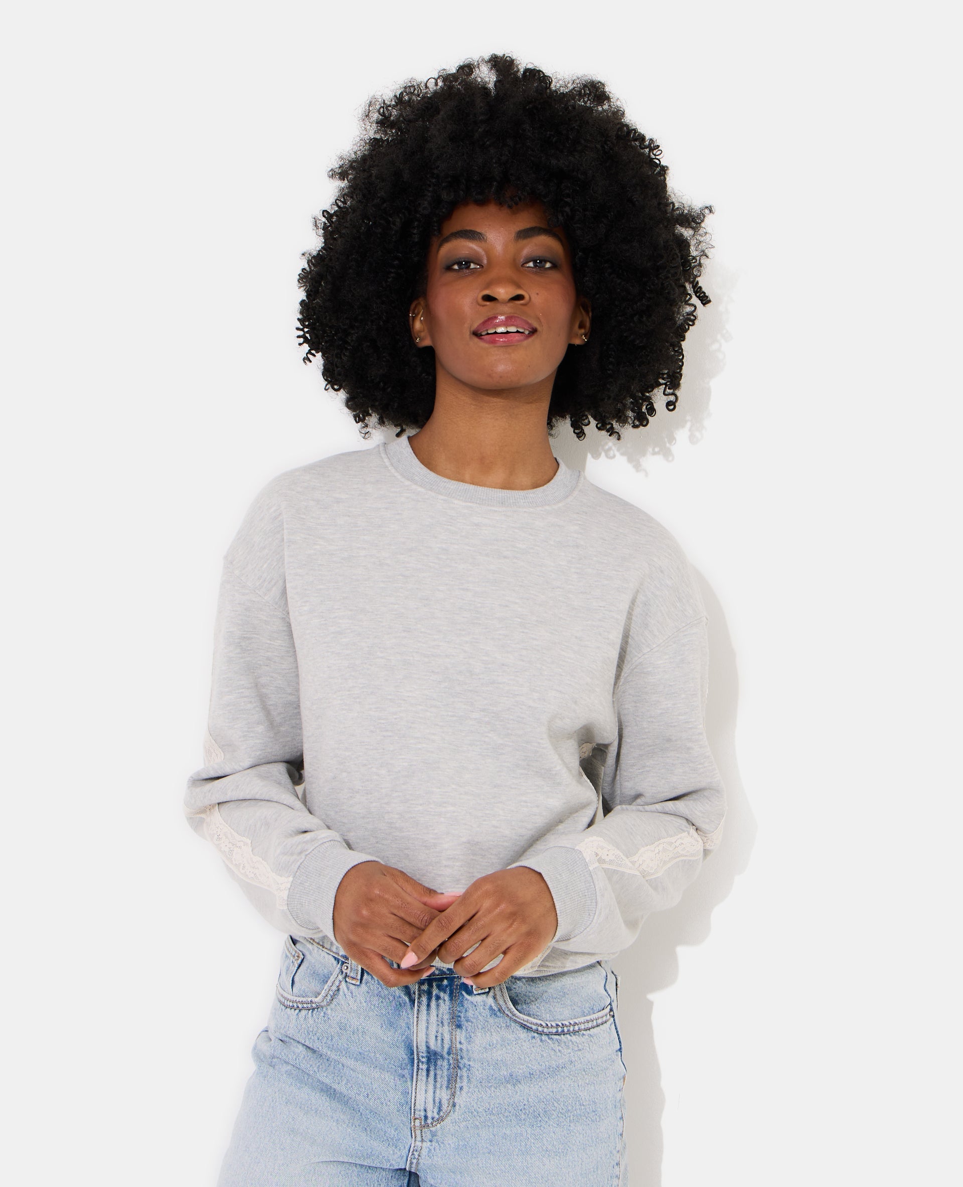 Sweat col rond avec dentelle