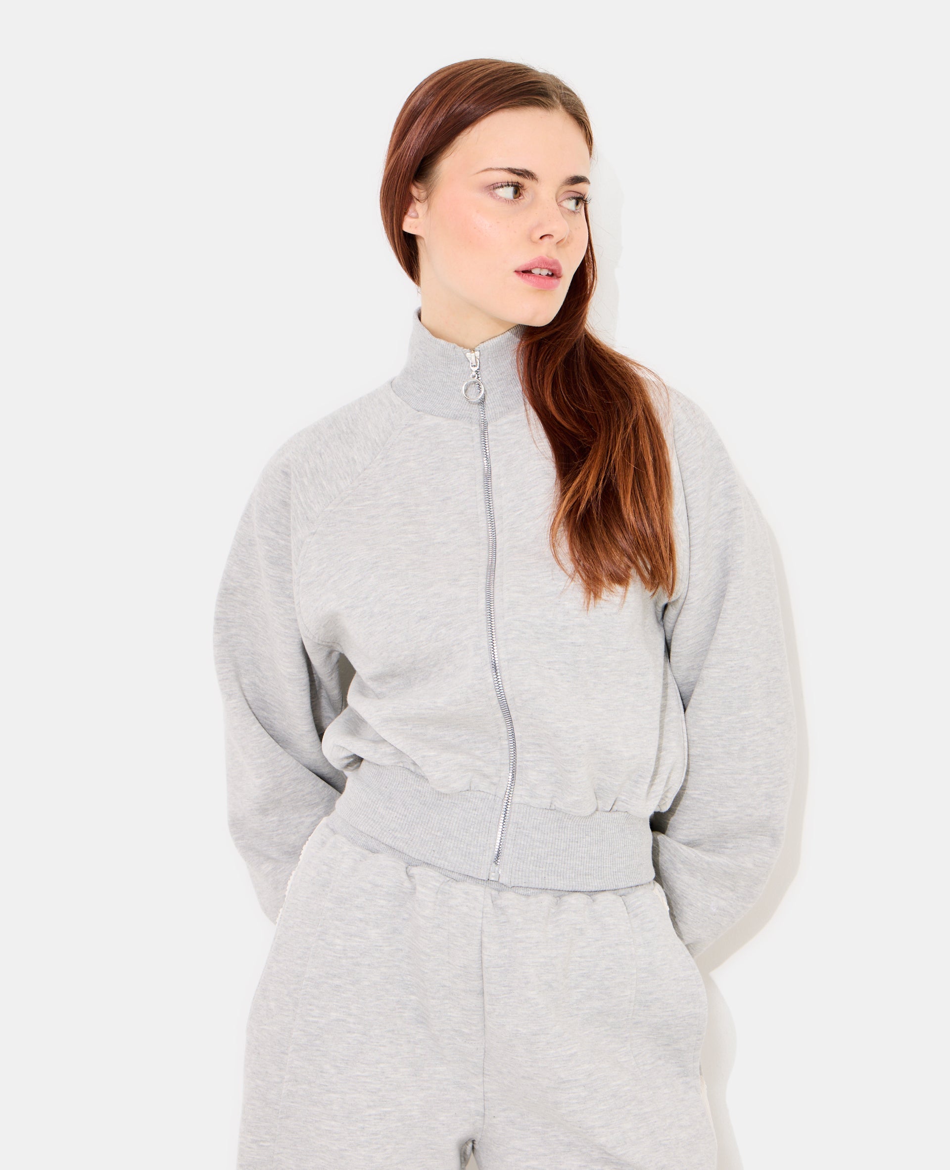 Sweat zippé forme boule