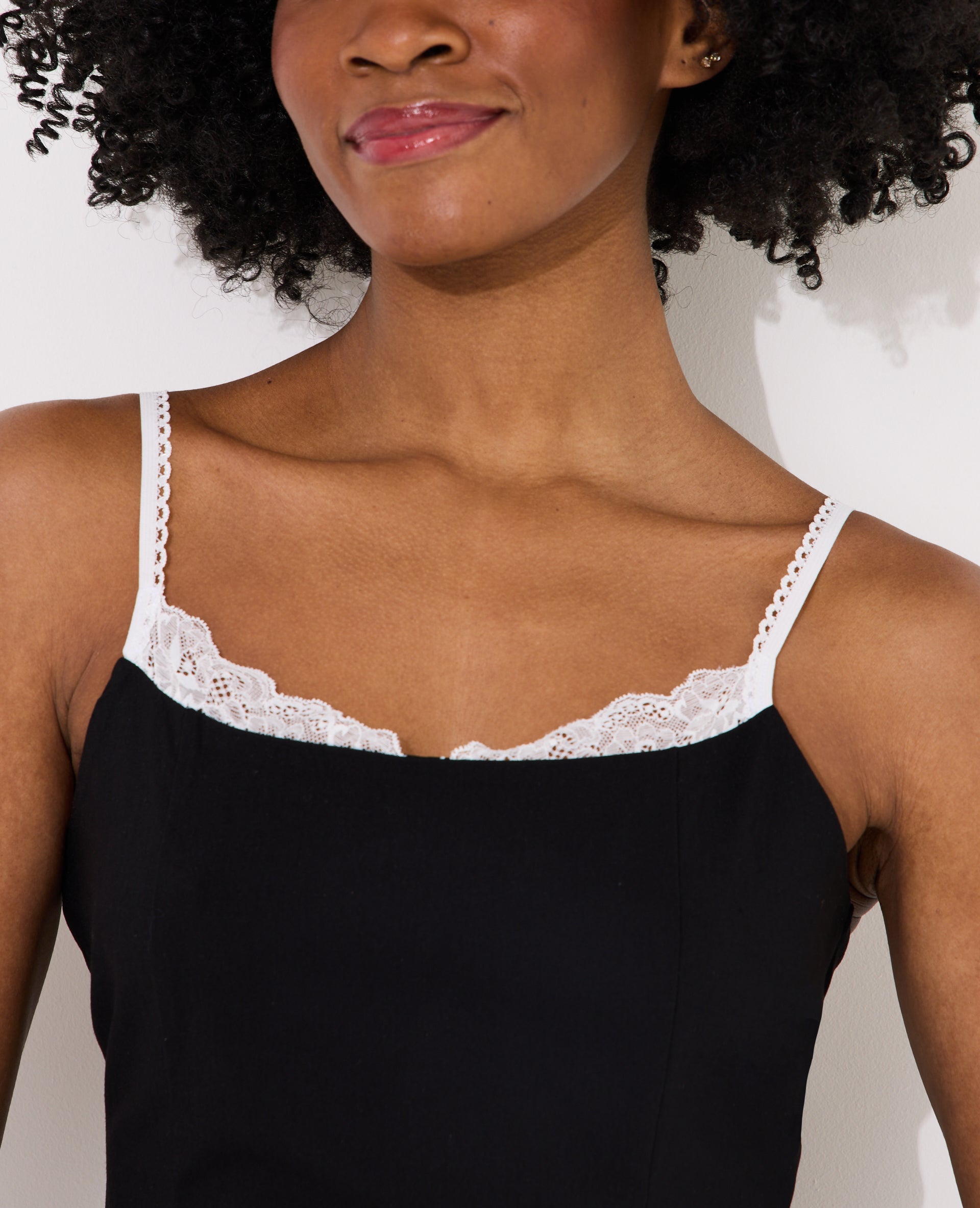 Débardeur en tissu stretch avec dentelle