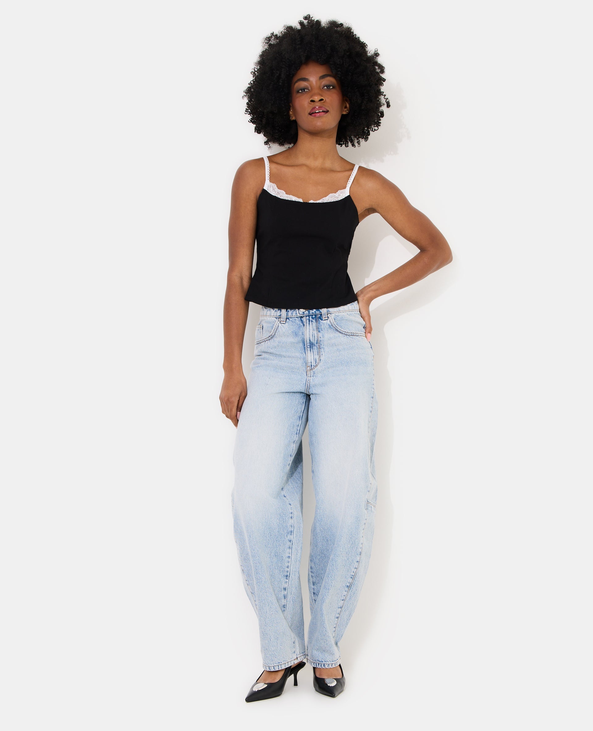 Débardeur en tissu stretch avec dentelle