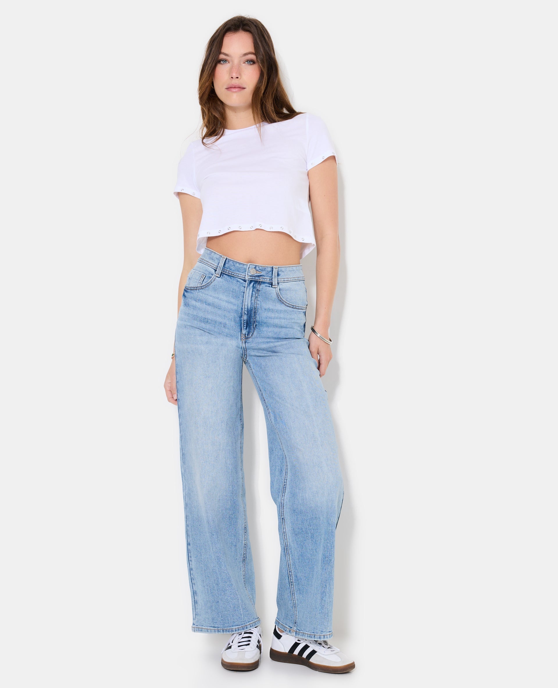 T-shirt court avec œillets