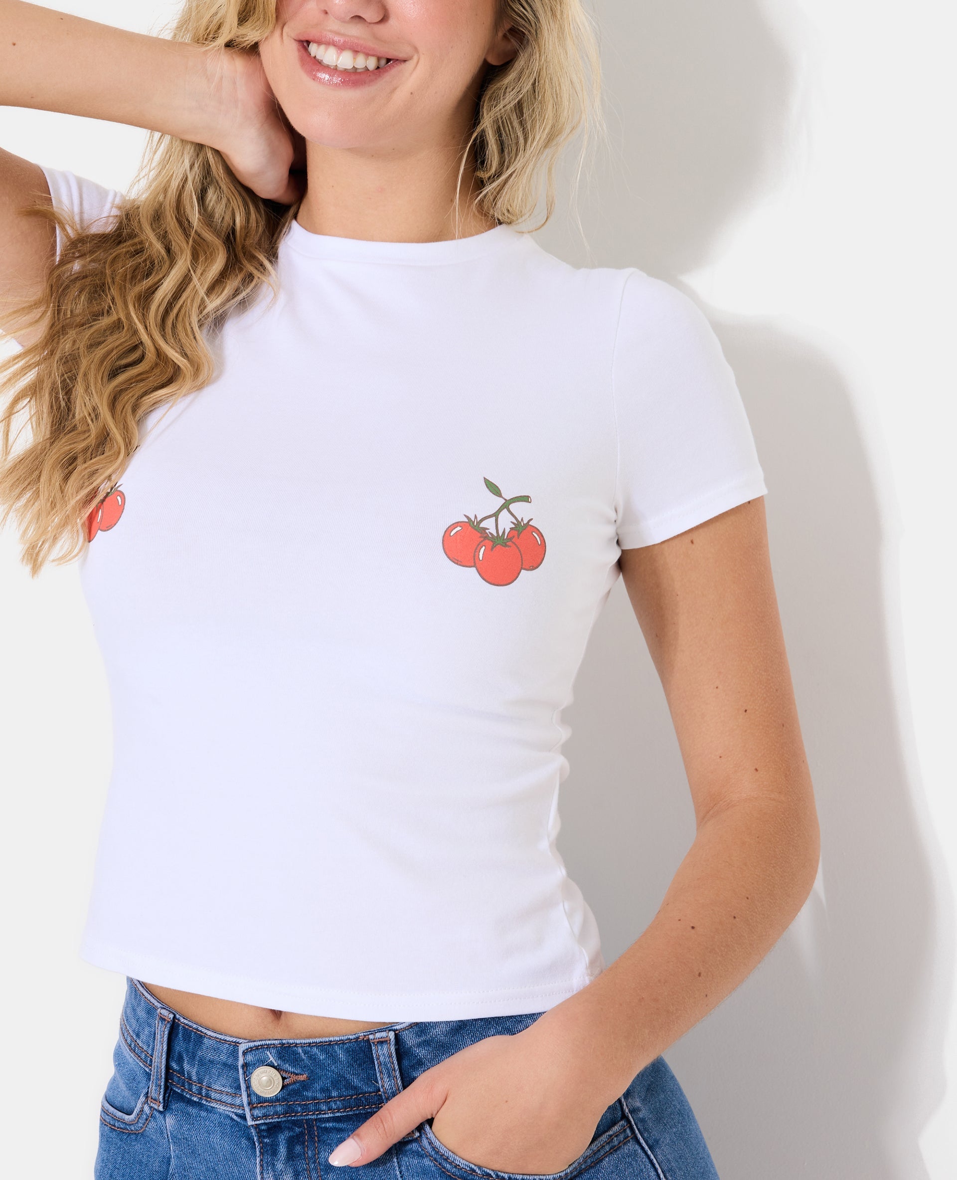 T-shirt ajusté avec prints tomates poitrine