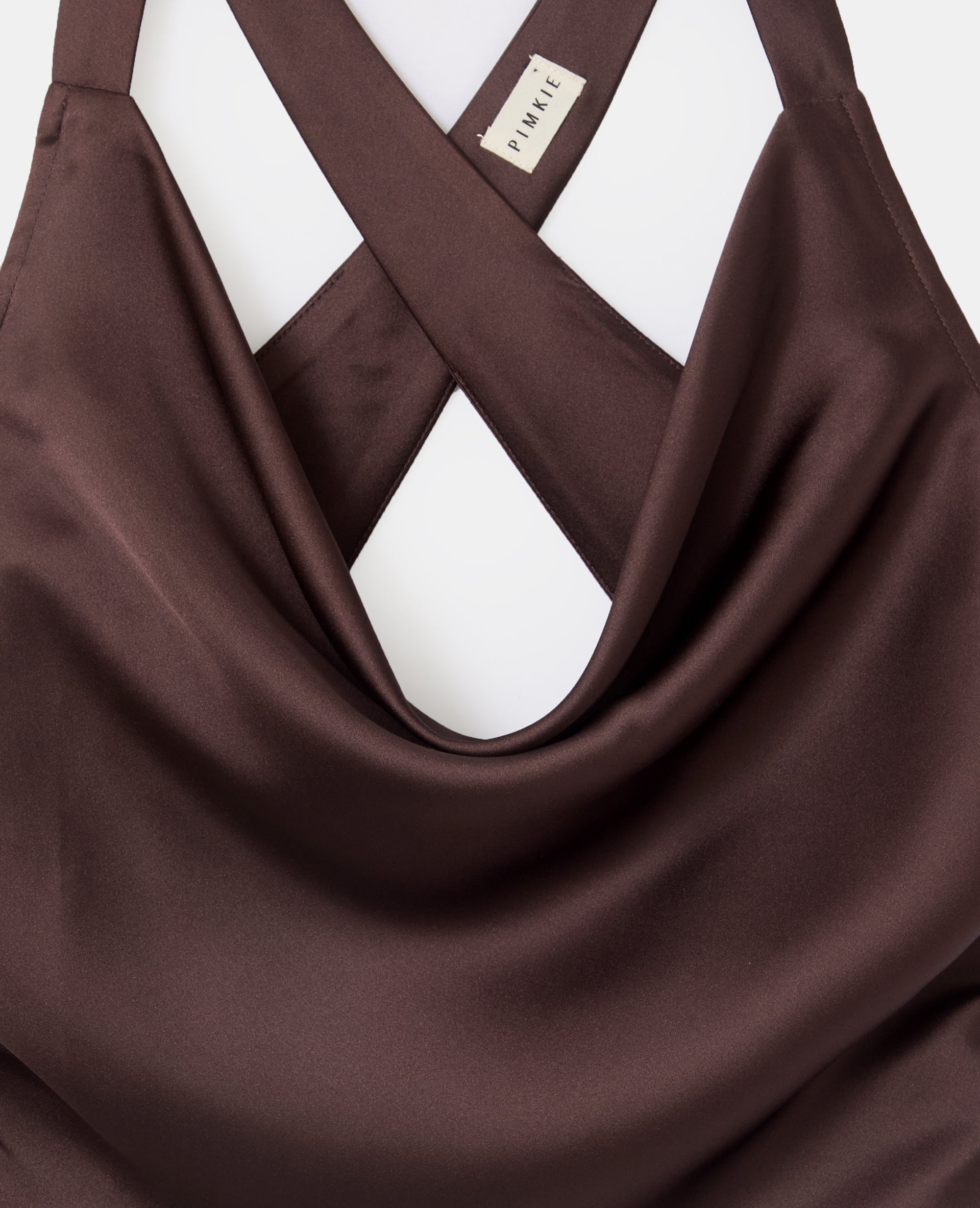Top en satin col bénitier bretelles croisées dos
