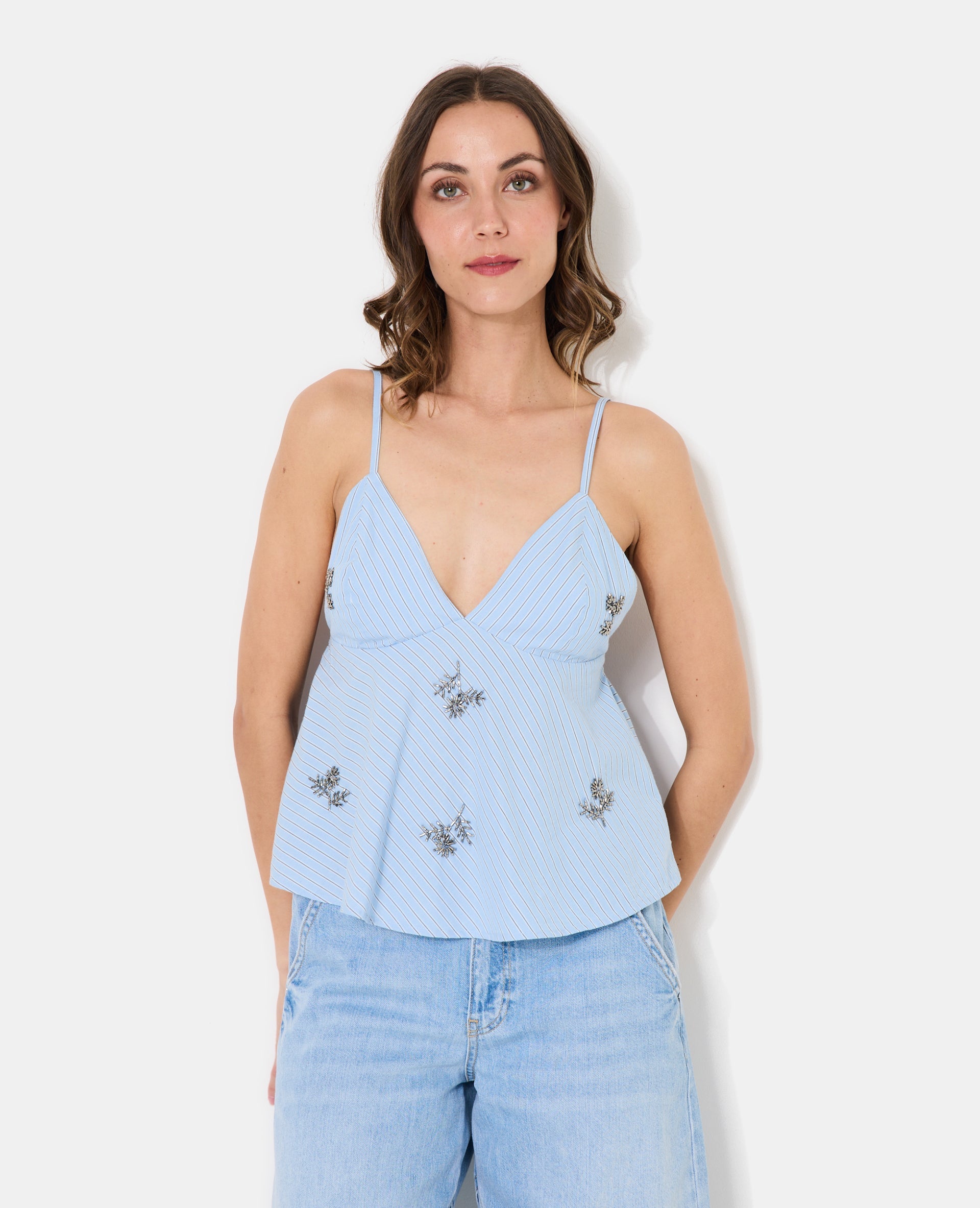 Top à bretelles rayé avec fleurs en perles bijoux