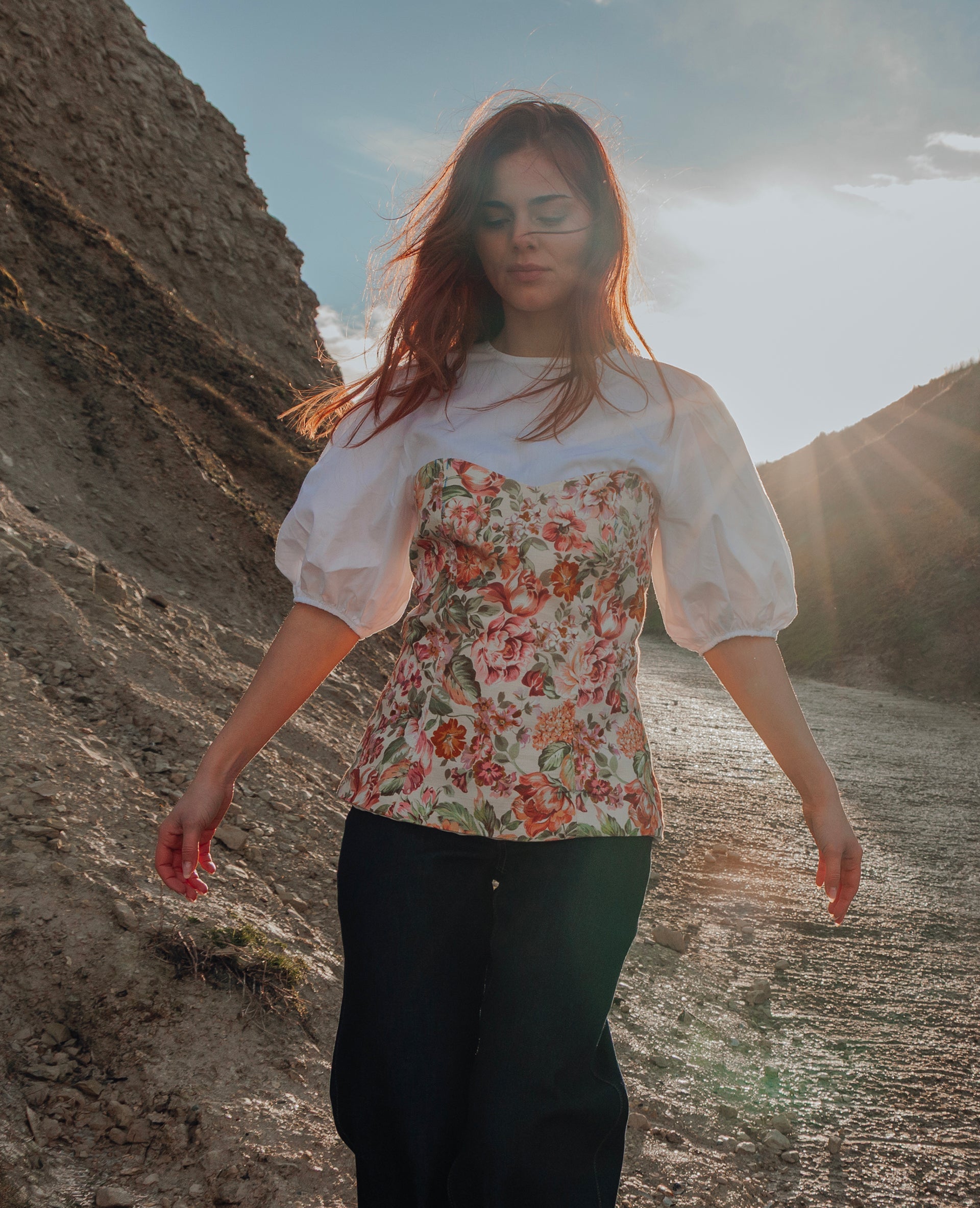 Top bustier motif fleurs façon tapisserie