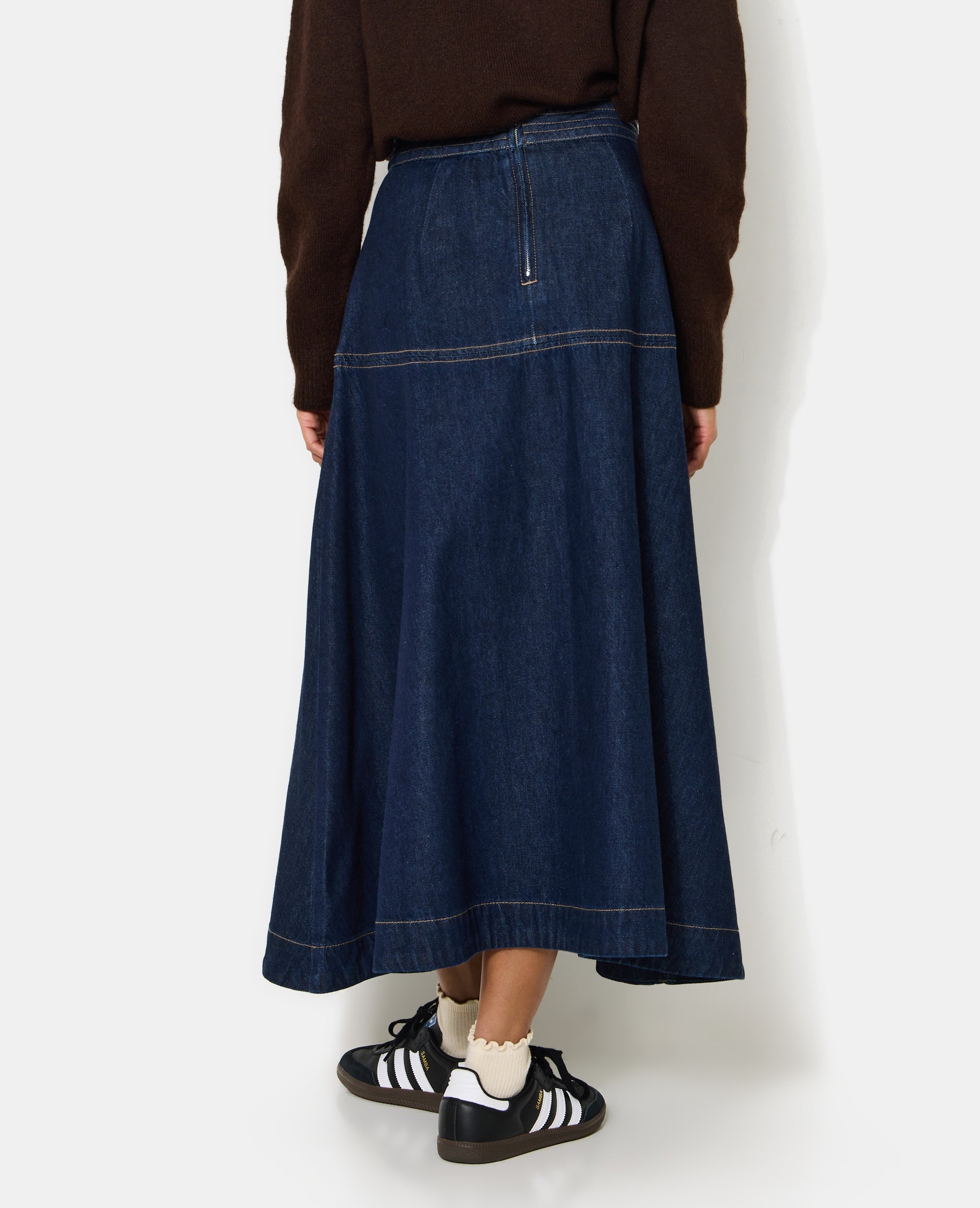 Jupe longue et évasée en jean