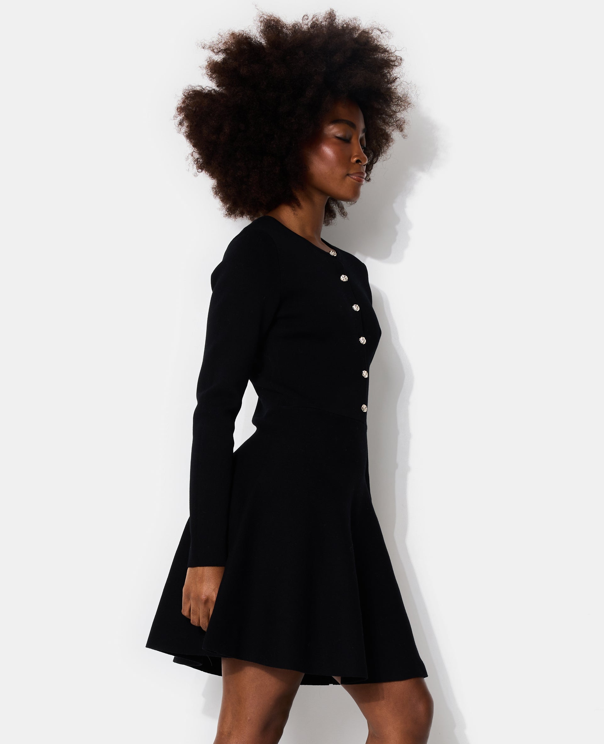 Robe en maille forme patineuse avec boutons