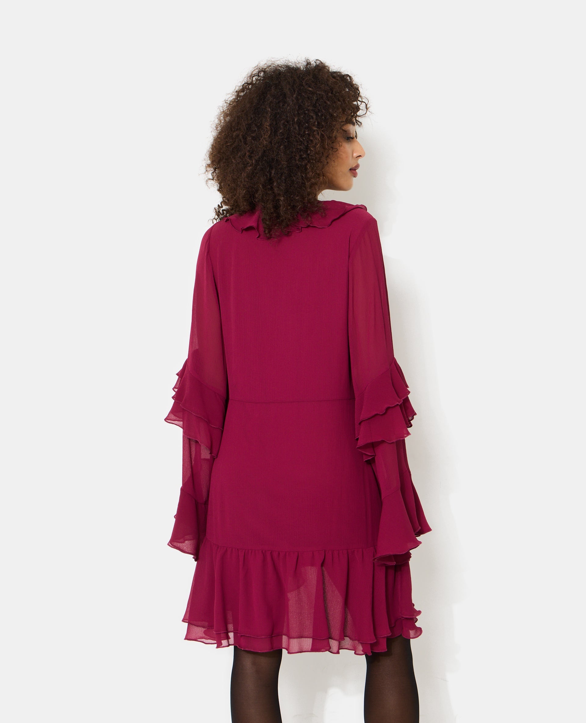 Robe courte en voile avec volants