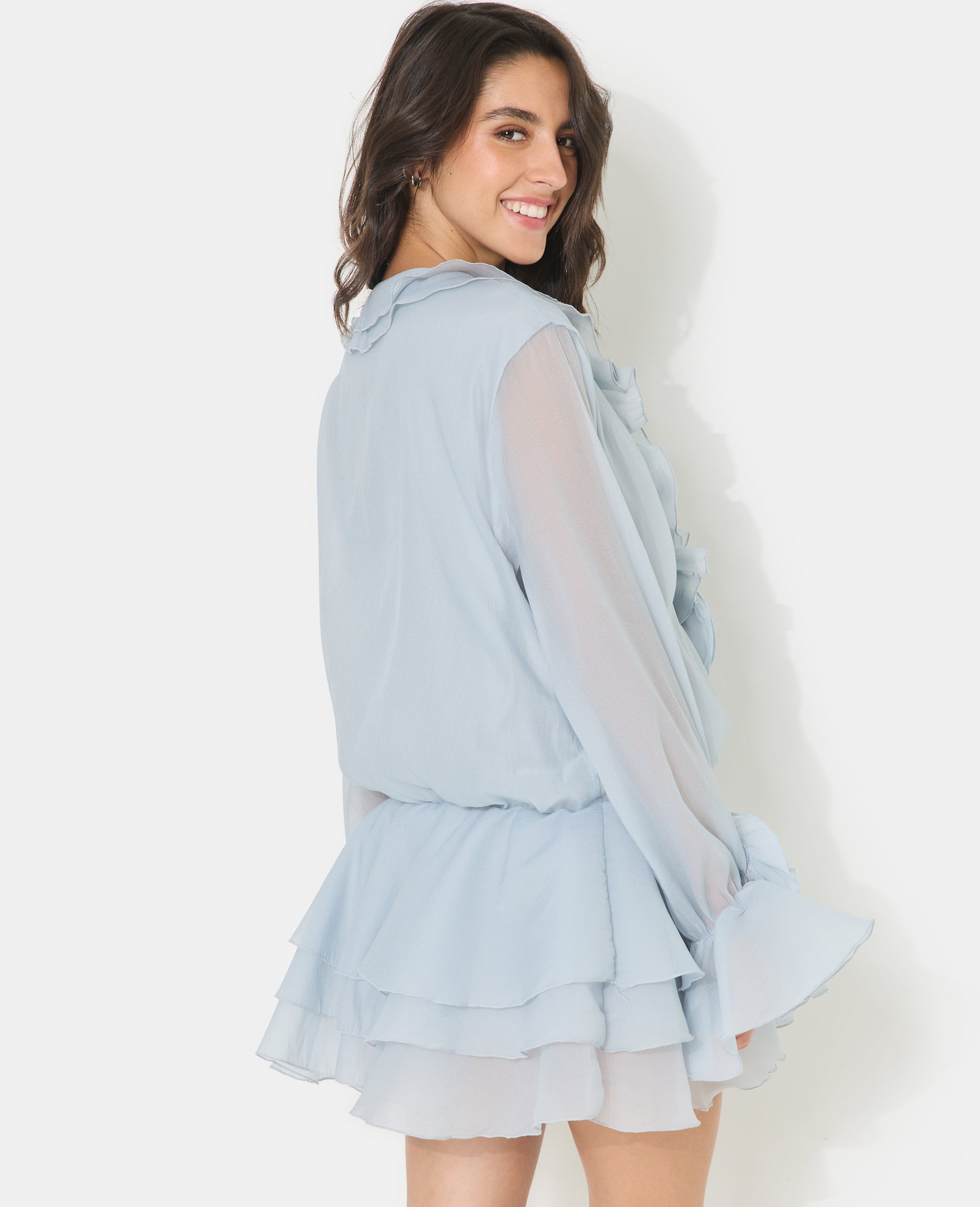 Robe courte en voile avec volants et fleurs