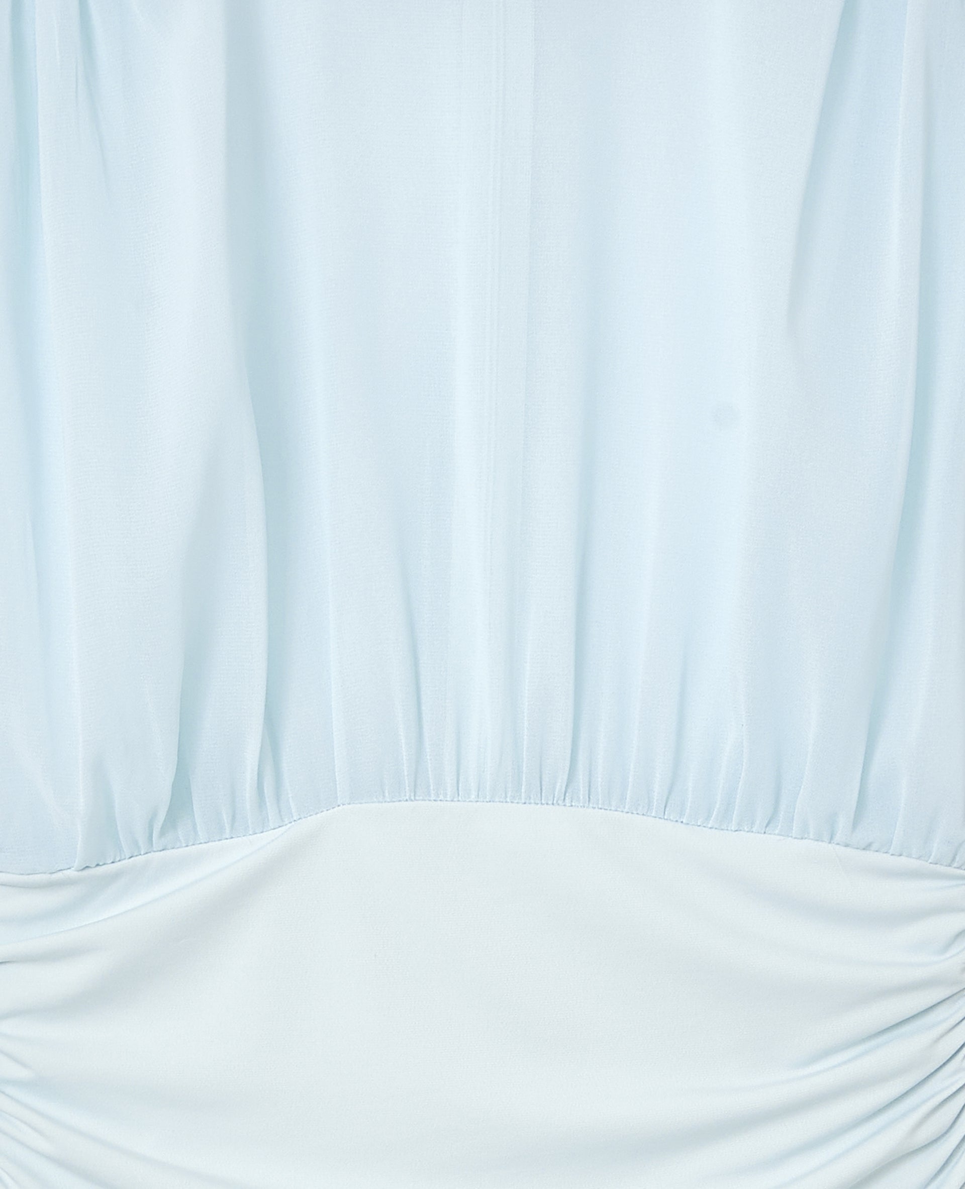 Robe courte avec fronces et volants