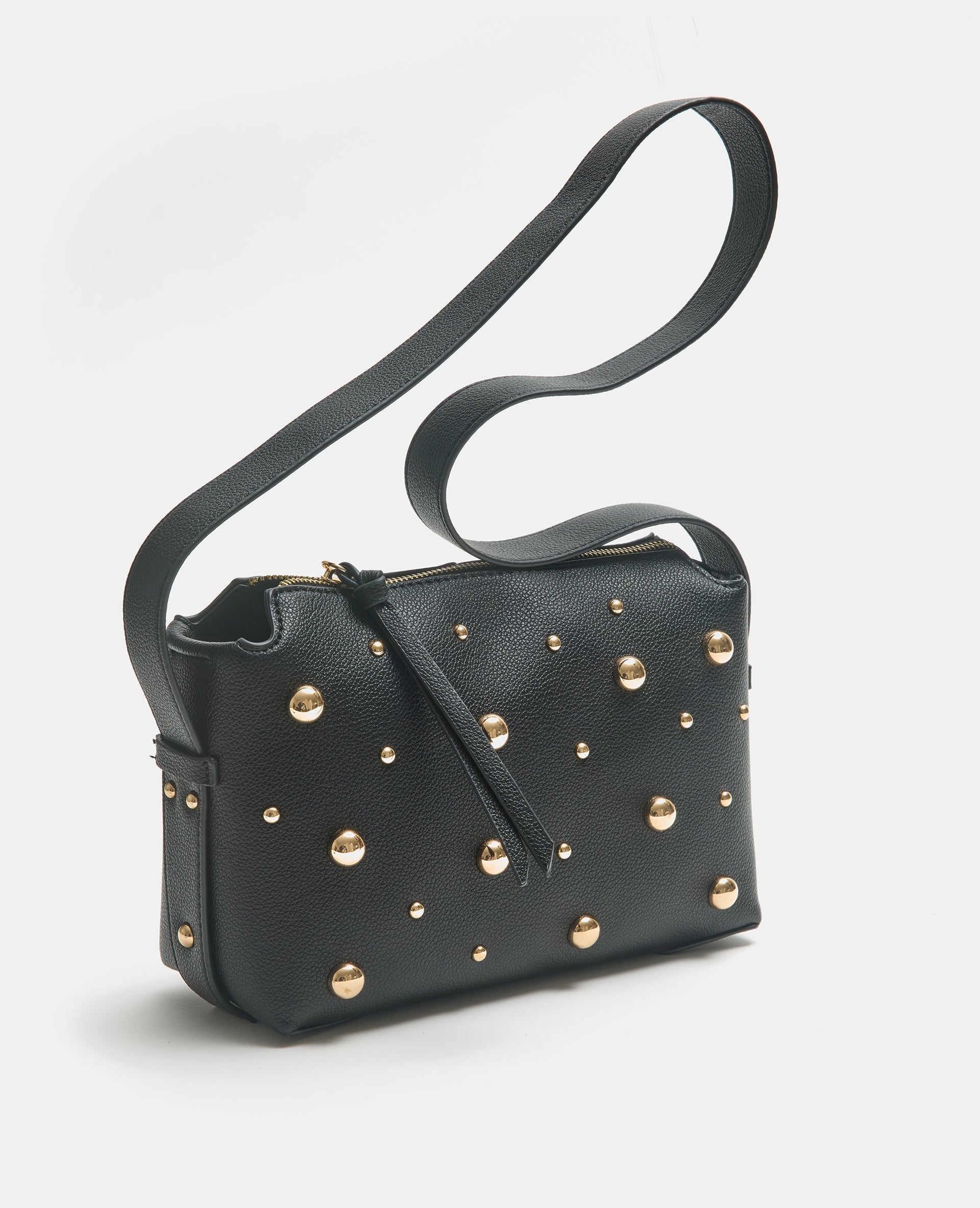 Sac boxy avec clous porté épaule