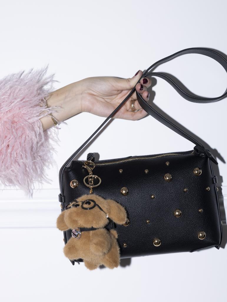 Porte-clés ou déco de sac avec chien à lunettes