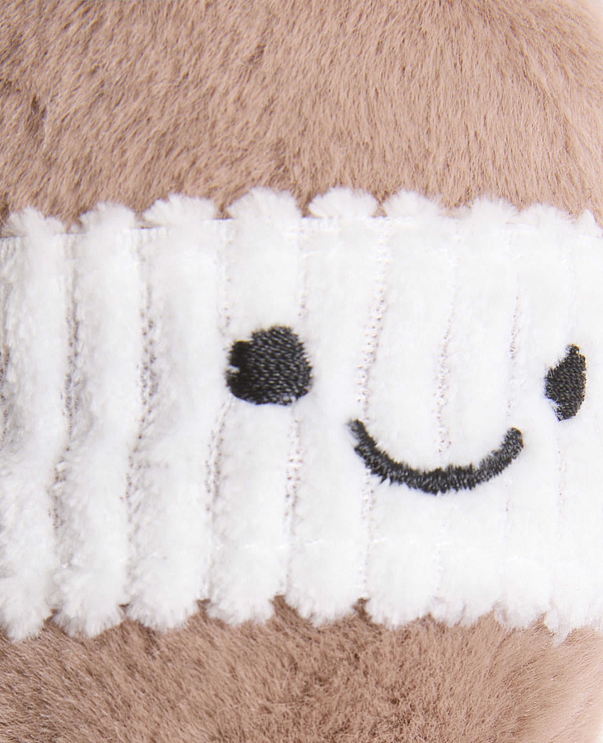 Déco de sac avec gobelet de café en peluche
