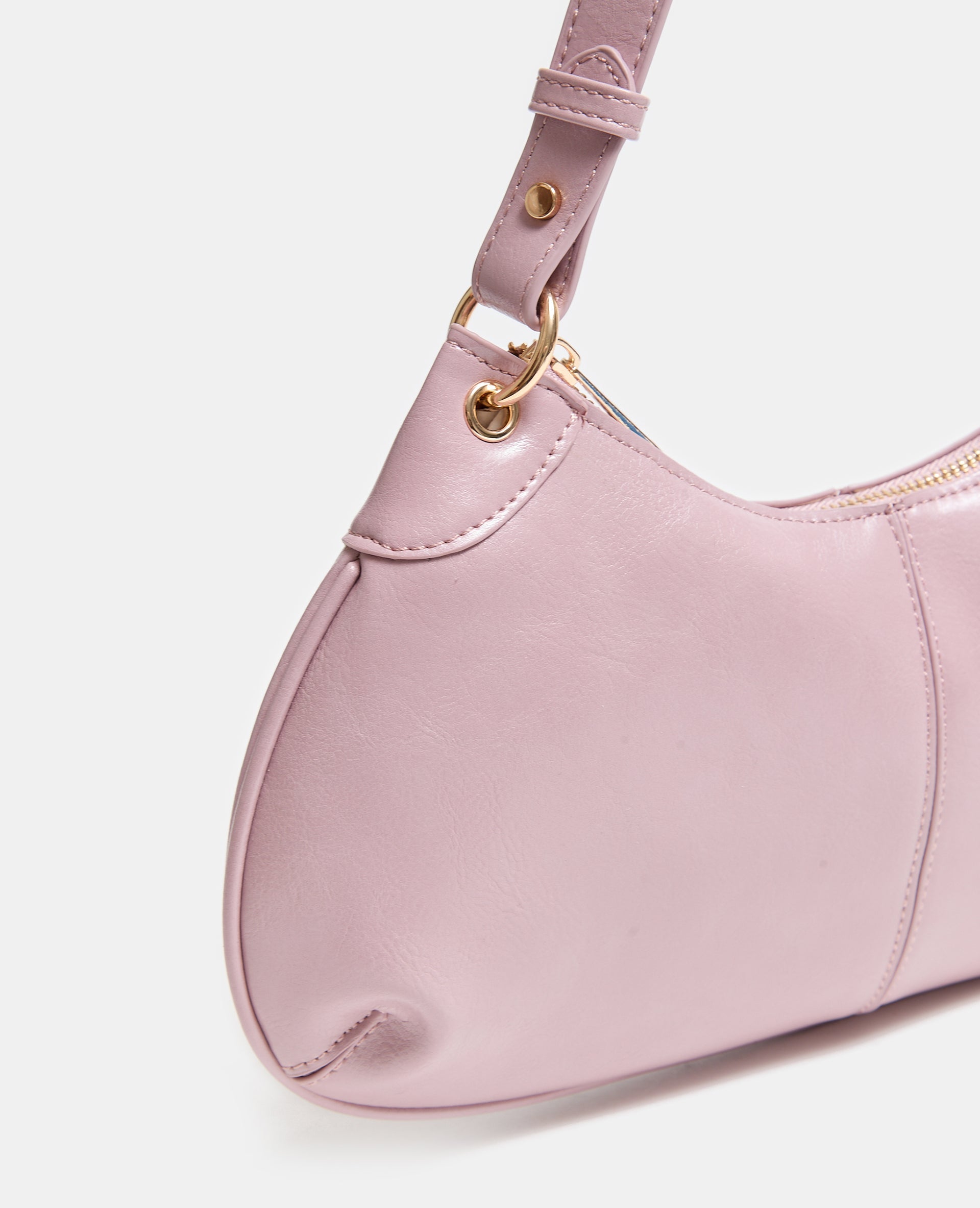 Sac en simili porté épaule