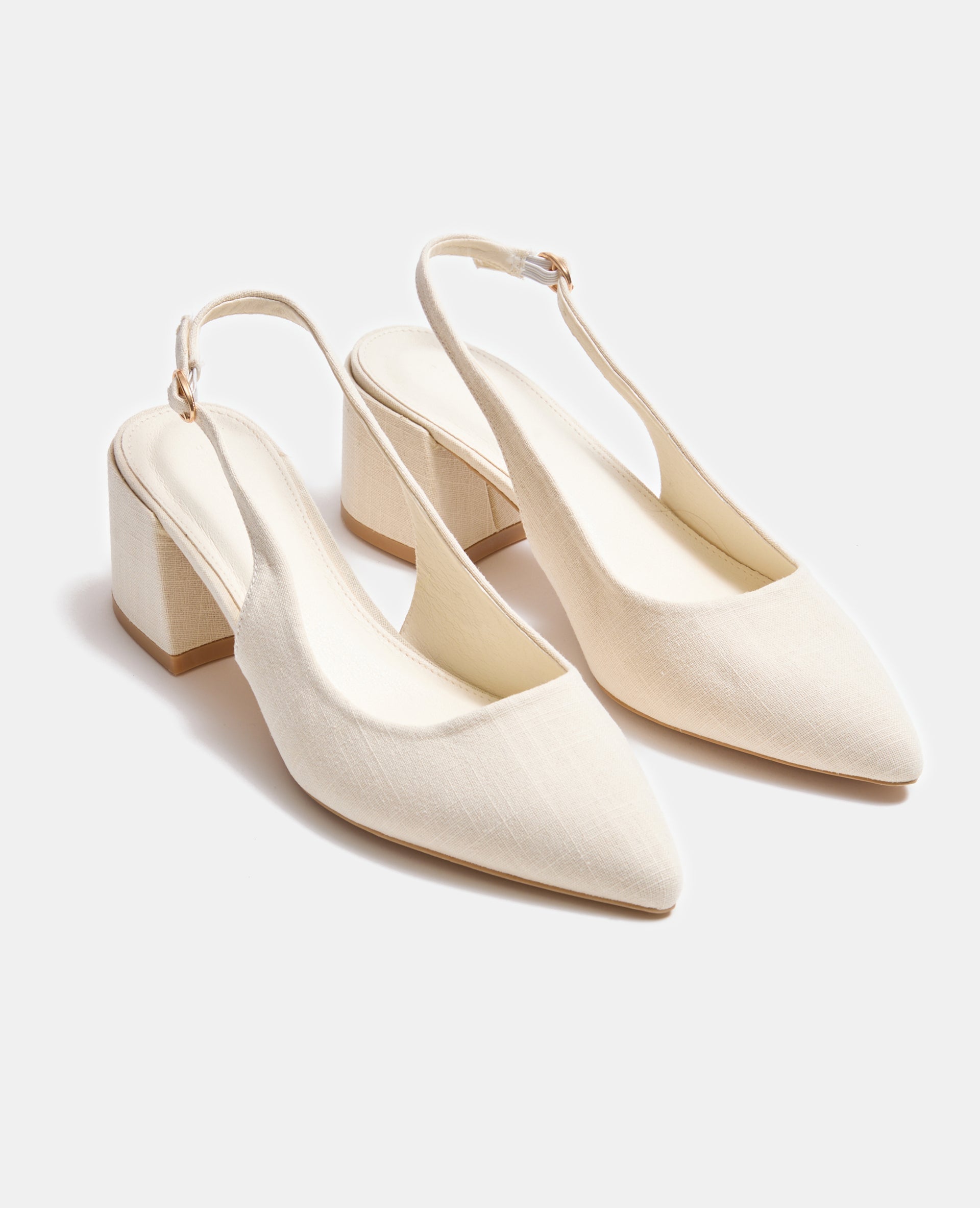 Sandales tissu avec bouts pointus et talons bloc